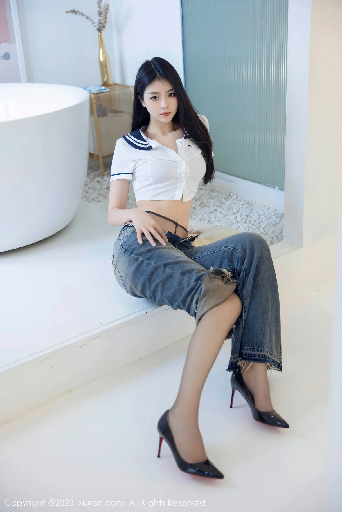  XiuRen 秀人 No.7027 可樂Vicky 魅惑黑丝性感写真 [83P]第5张