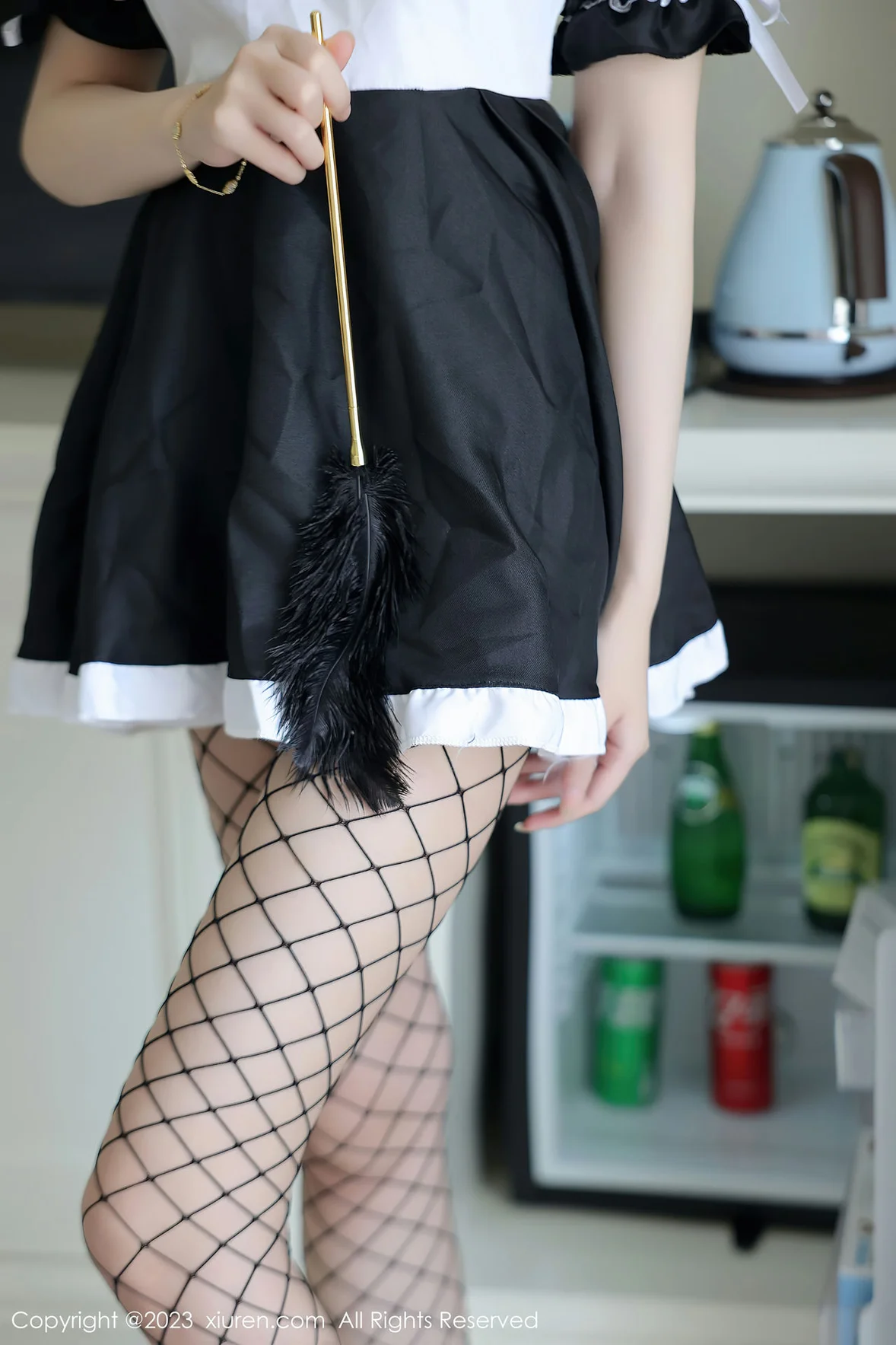  XiuRen 秀人 No.7217 玥儿玥er 黑白拼色女仆杭州旅拍 [76P]第1张