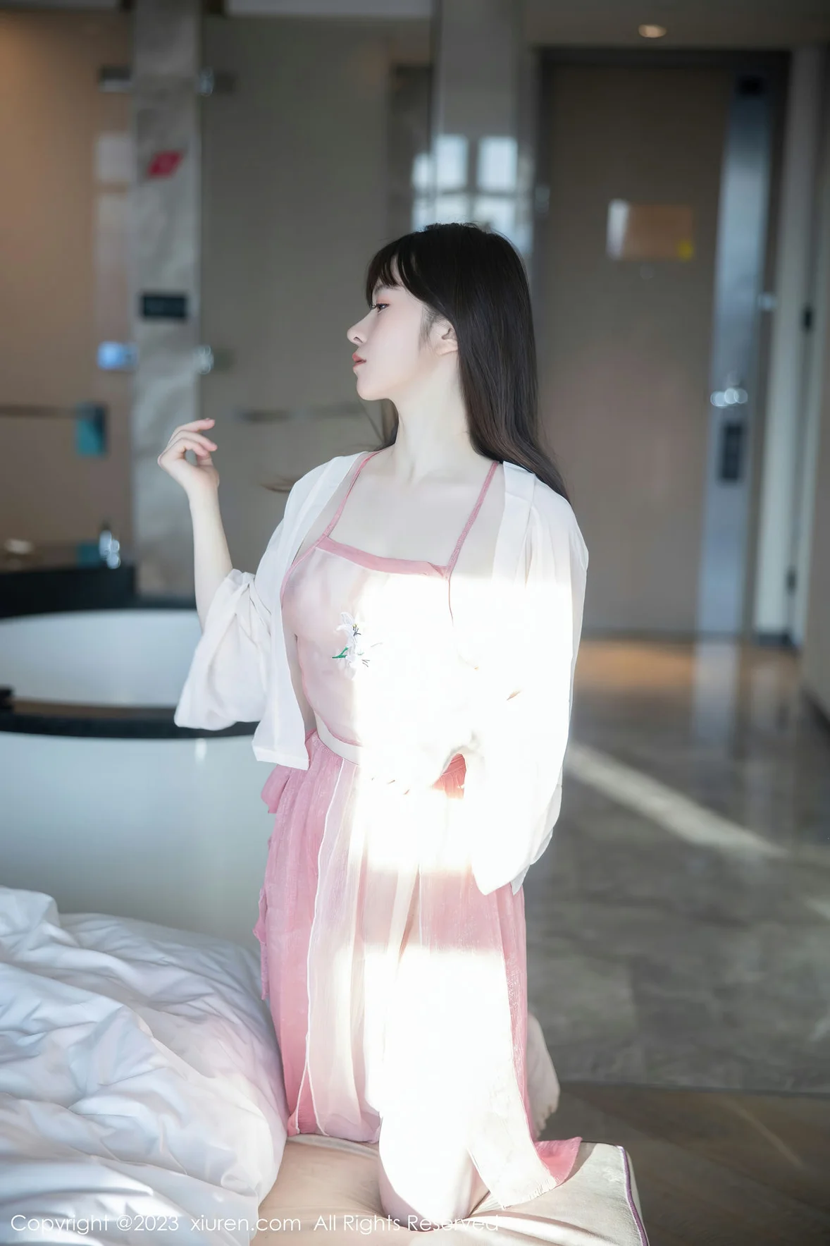  XiuRen 秀人 No.6926 林悠悠 首套写真粉色古装 [78P]第5张