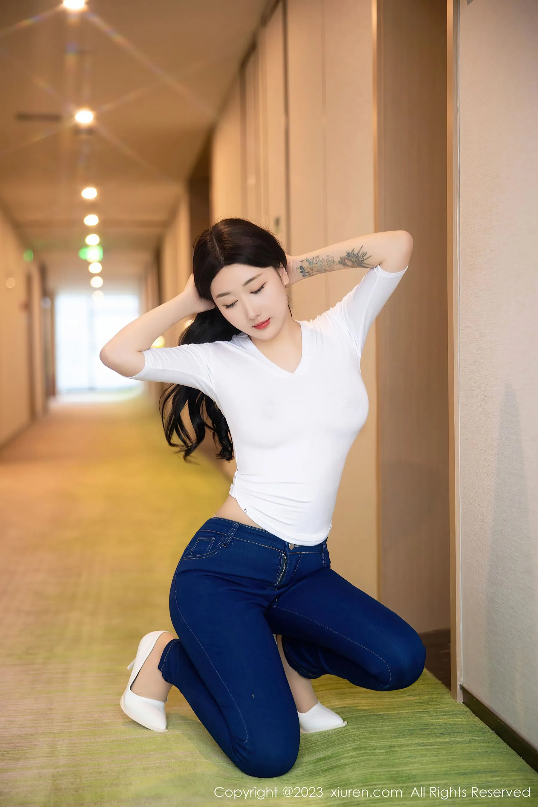 秀人网 No.6570 江真真 牛仔裤美臀第16张