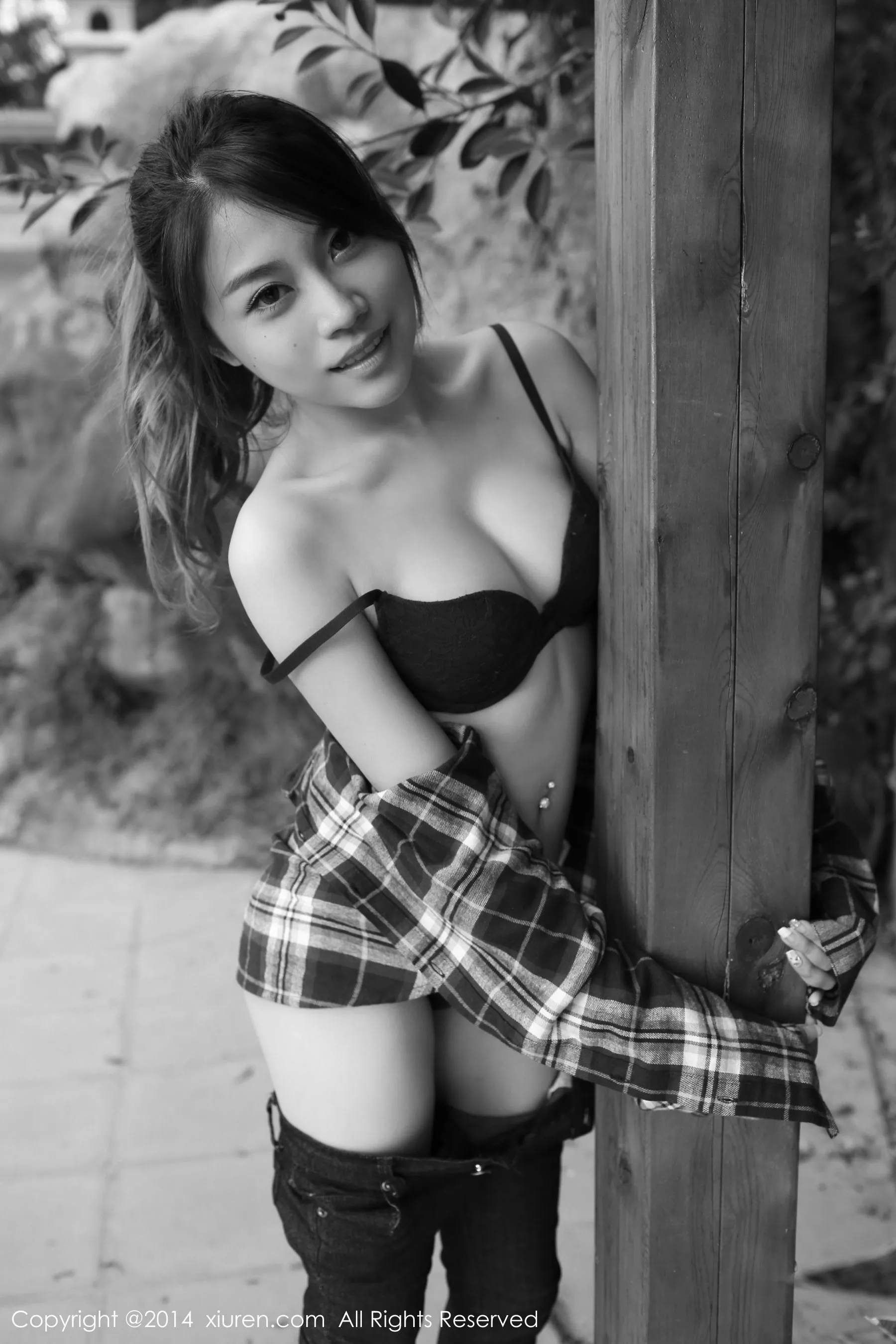 许诺Sabrina《厦门鼓浪屿旅拍写真》 秀人网 No.243第4张