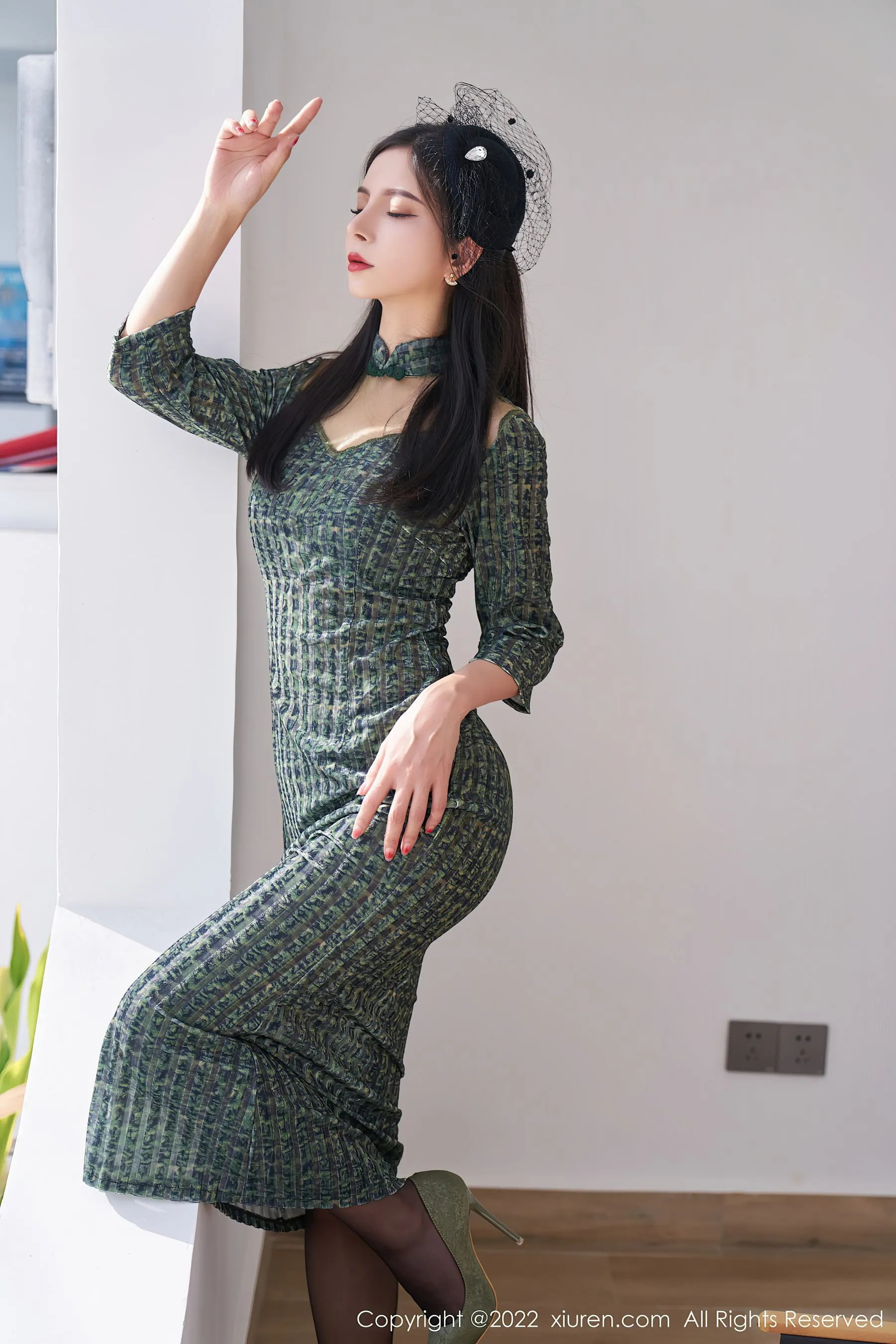  秀人网 No.5373 小蛮妖Yummy 美臀黑丝第14张