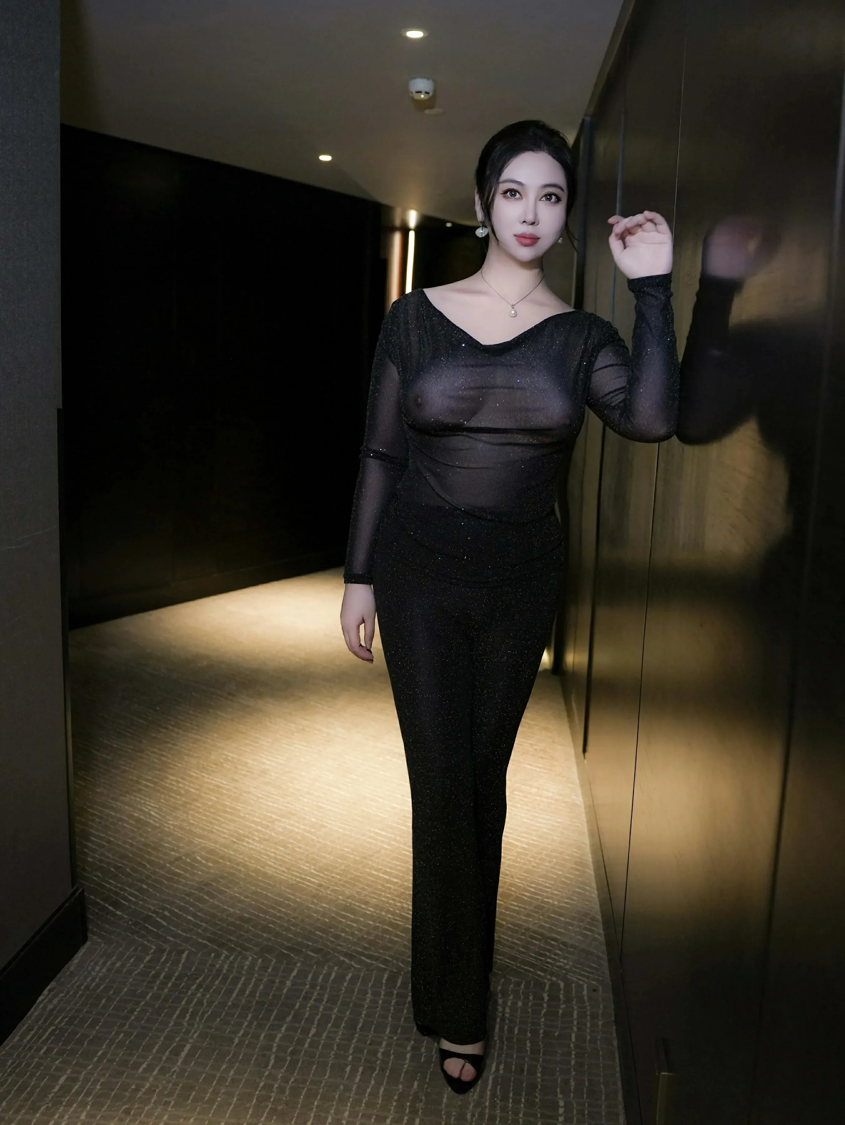  XiuRen 秀人 No.9725 风景尤美 [74P]第3张