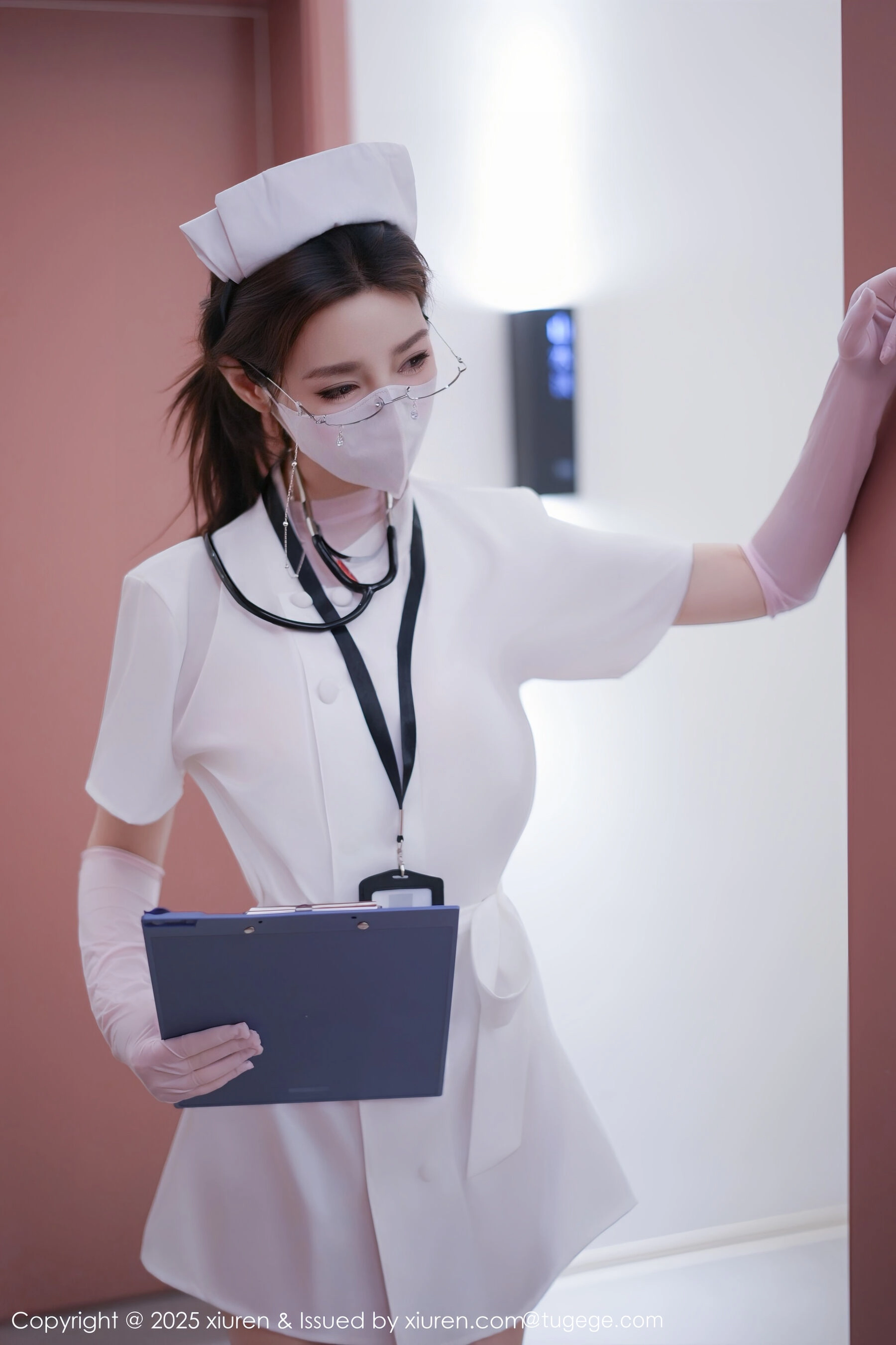  秀人网 Twins 桃桃 Vol.11099 [78P]第3张