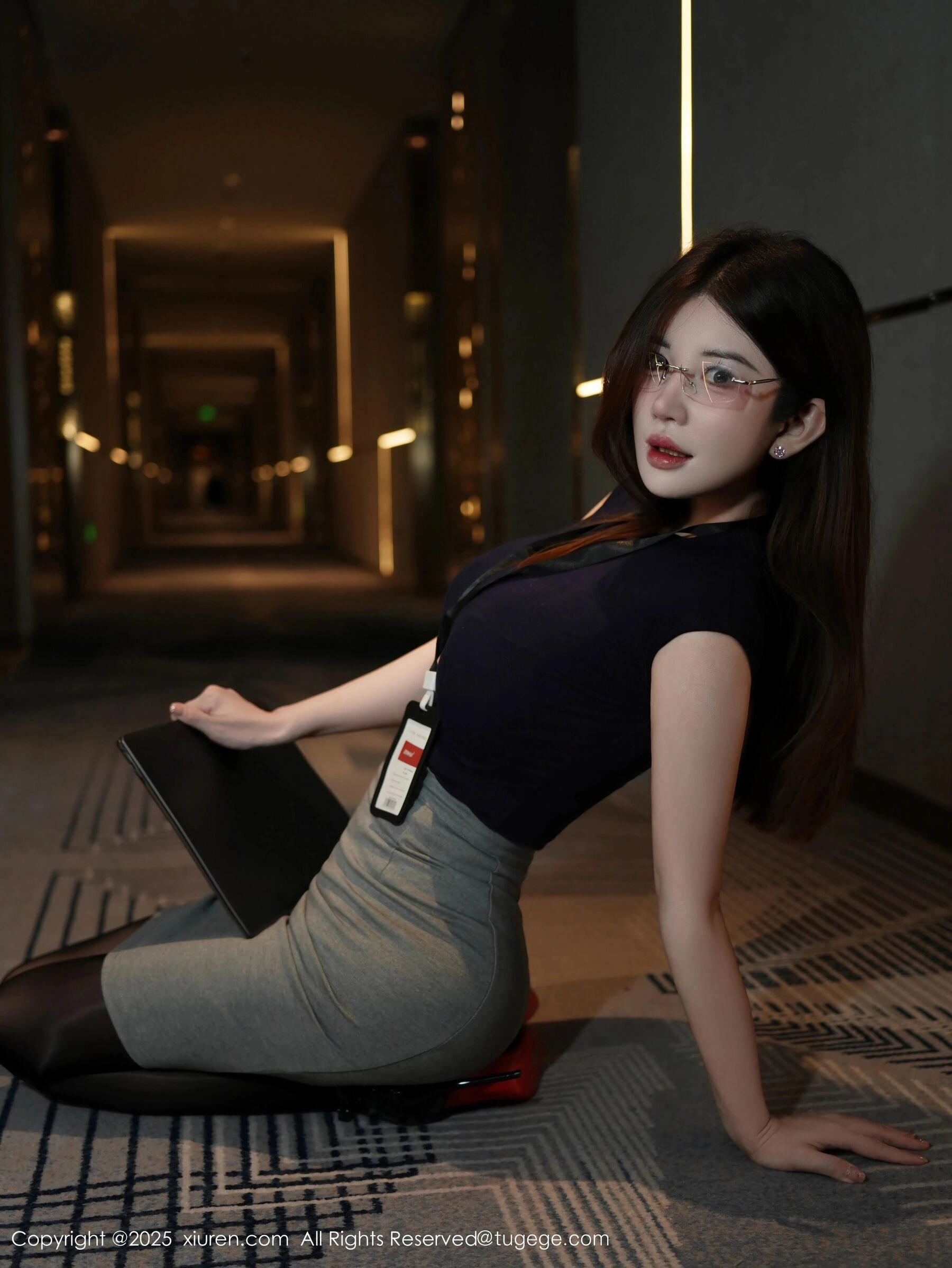  秀人网 苏甜橙子 Vol.11023 [55P]第2张