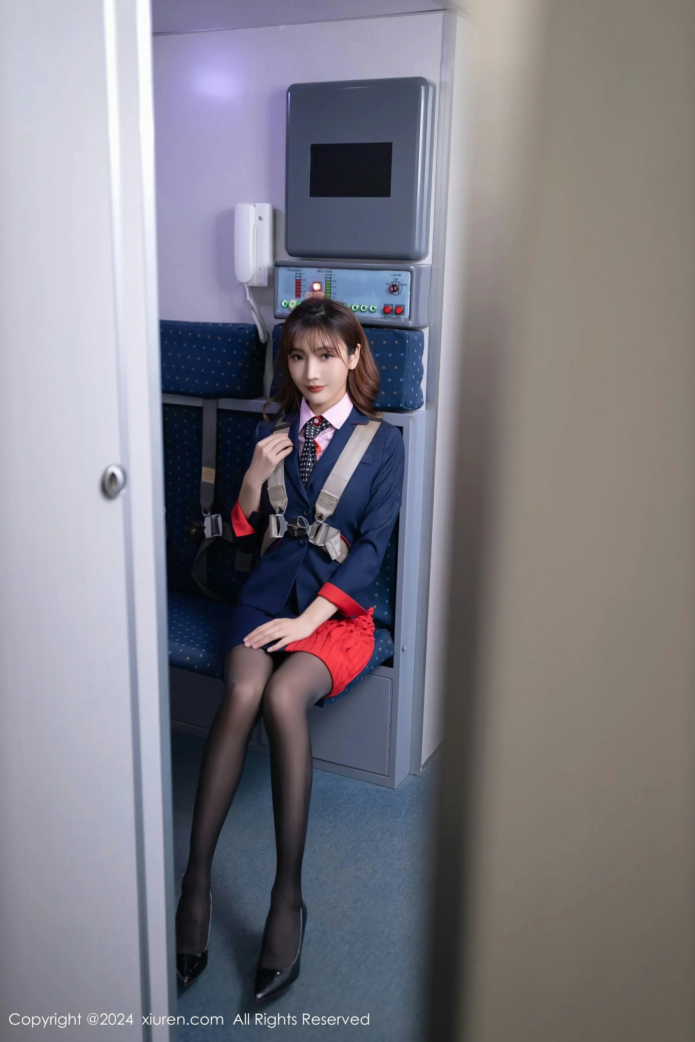  XiuRen 秀人 No.8196 陆萱萱 [80P]第4张