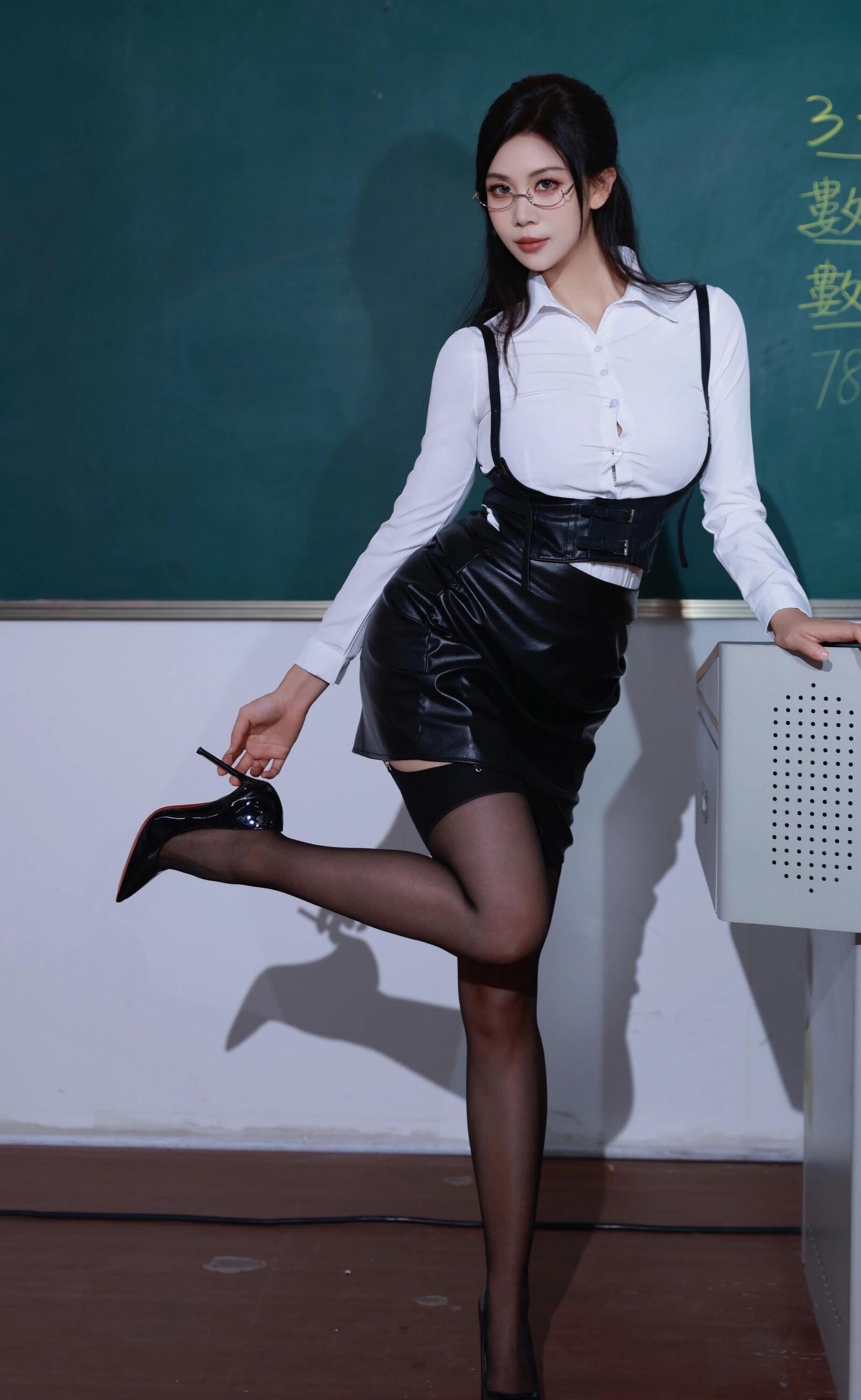  秀人网 玫瑰我爱你 No.10846 [63P]第2张