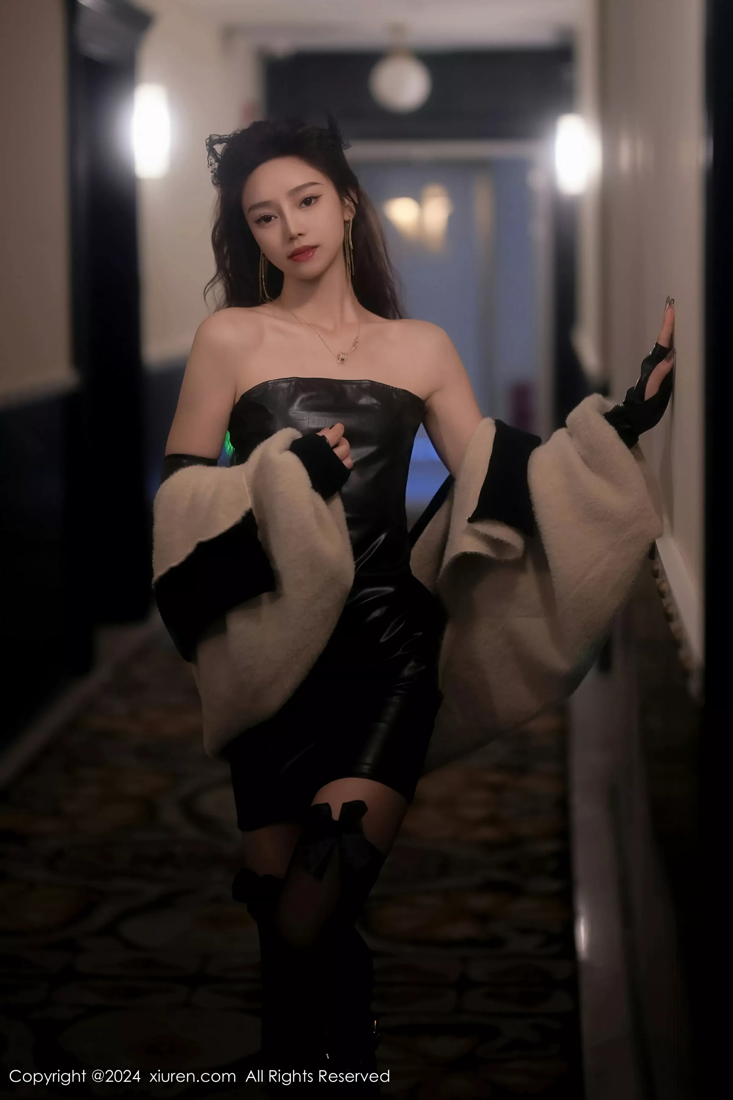  XiuRen 秀人 No.8049 苏曼兮 [64P]第3张