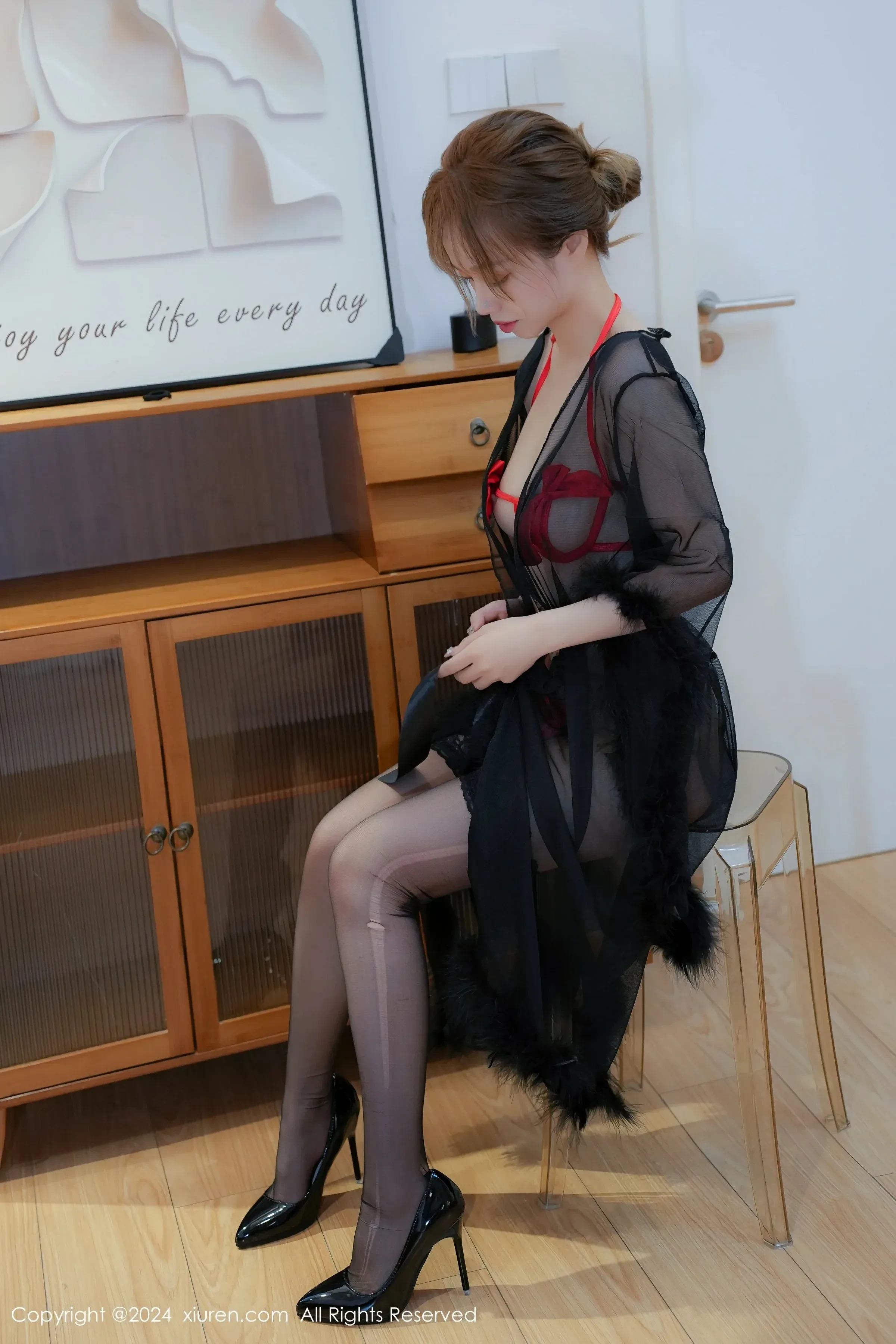  XiuRen 秀人 No.8695 甜白酱 [71P]第3张