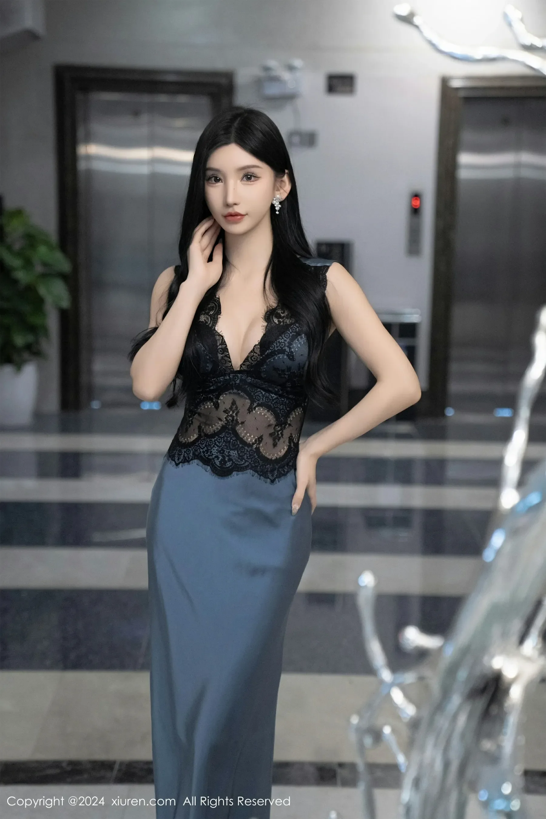  XiuRen 秀人 No.8242 周于希Sally [82P]第4张