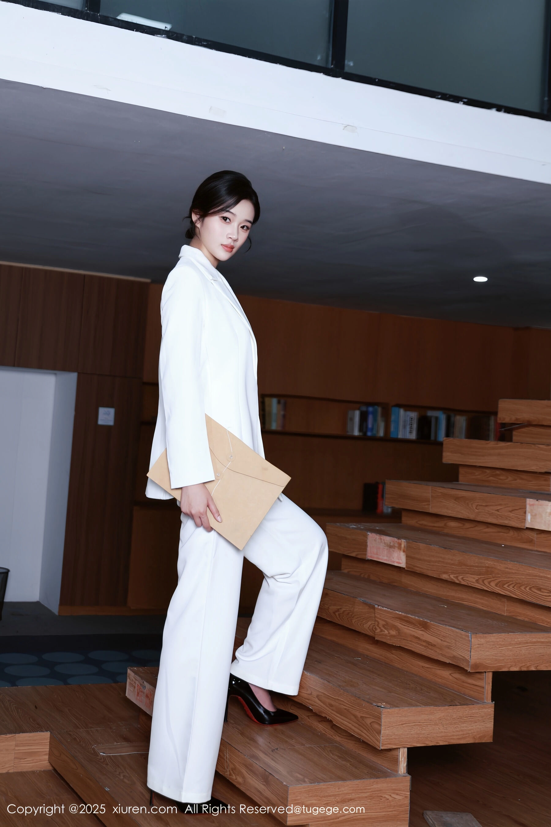  秀人网 南乔 Vol.10908 [72P]第2张