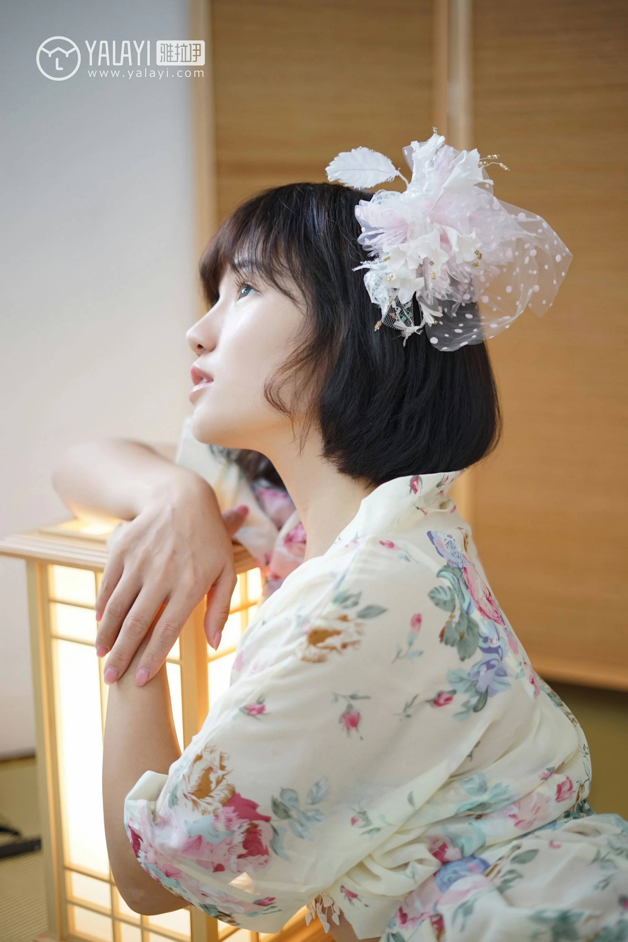 [YALAYI雅拉伊]NO.032 和服女优 多香子 红色和服与米色睡衣加白色蕾丝内衣性感私房写真集第8张