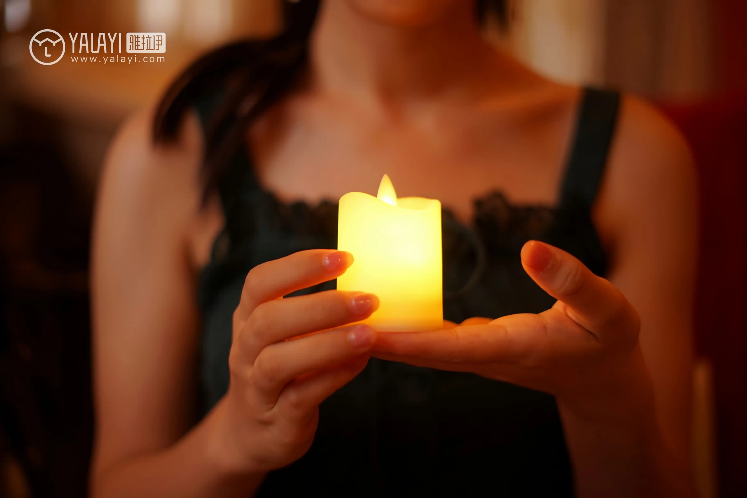 [YALAYI雅拉伊]NO.040 浮光掠影 半梦半醒 塔塔 吊带连衣裙加粉色蕾丝内衣性感私房写真集第9张