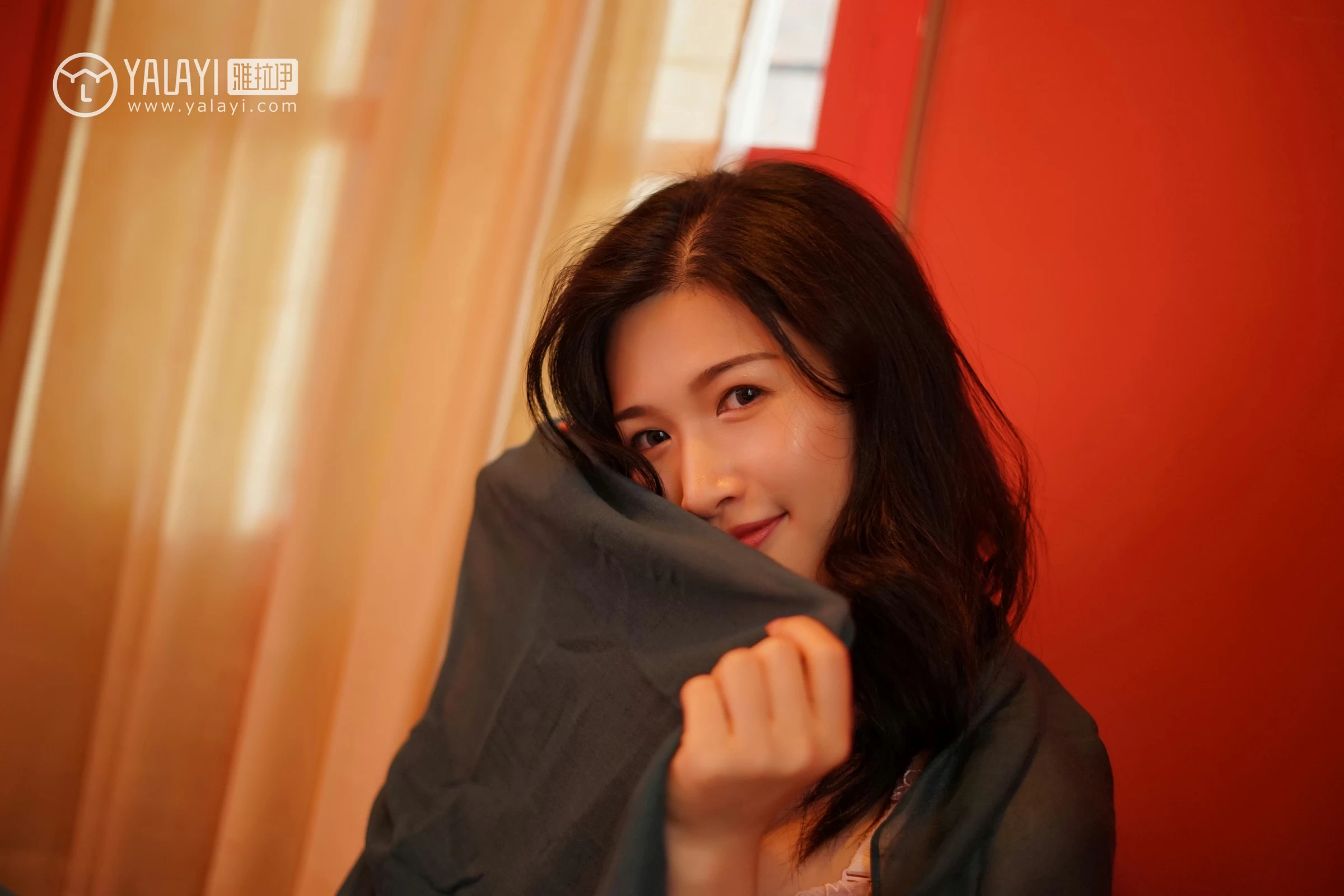 [YALAYI雅拉伊]NO.040 浮光掠影 半梦半醒 塔塔 吊带连衣裙加粉色蕾丝内衣性感私房写真集第14张