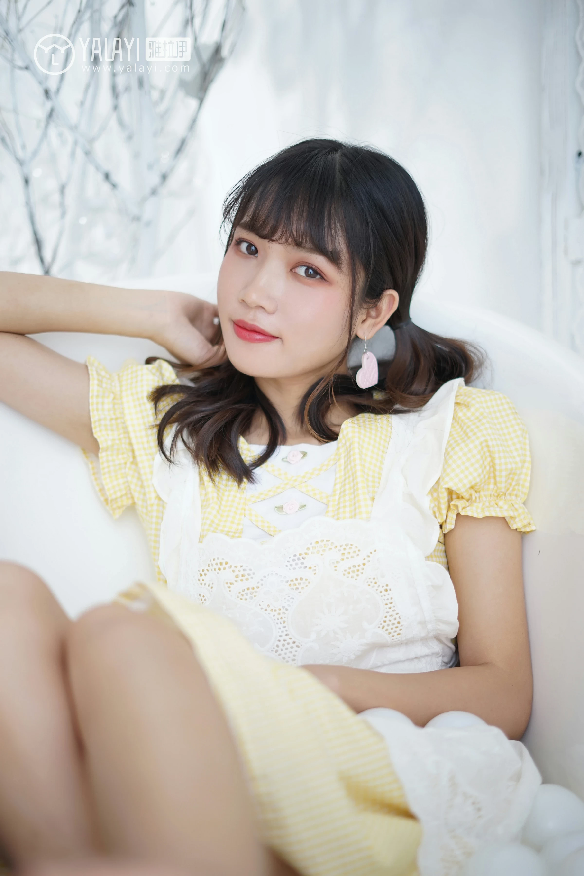 [YALAYI雅拉伊]NO.076 可爱女仆 公主小兔子 情趣制服连衣裙性感私房写真集第15张