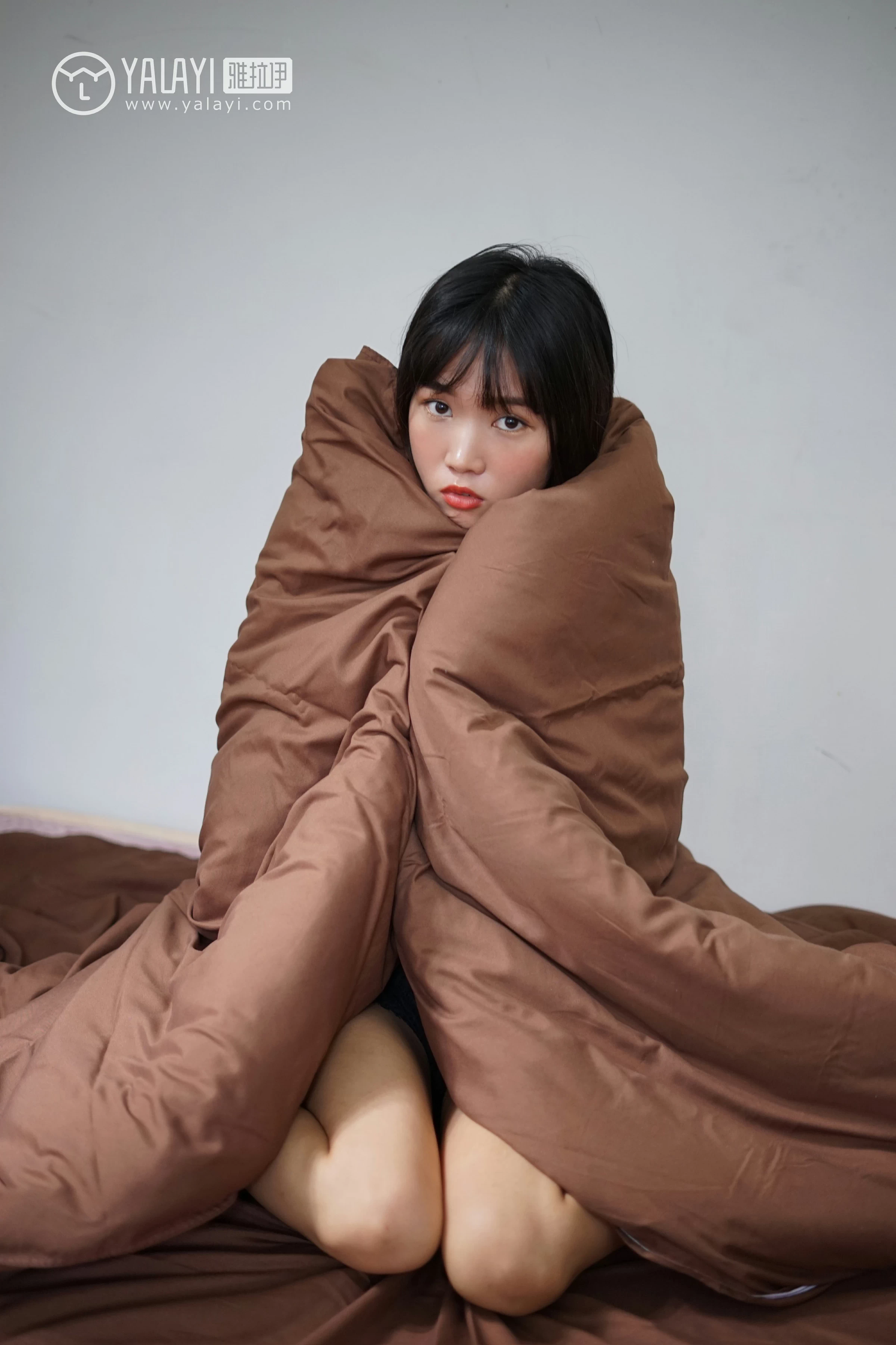 [YALAYI雅拉伊]NO.084 淤青 公主小兔子 黑色透视上衣加蕾丝镂空短裤性感私房写真集第16张