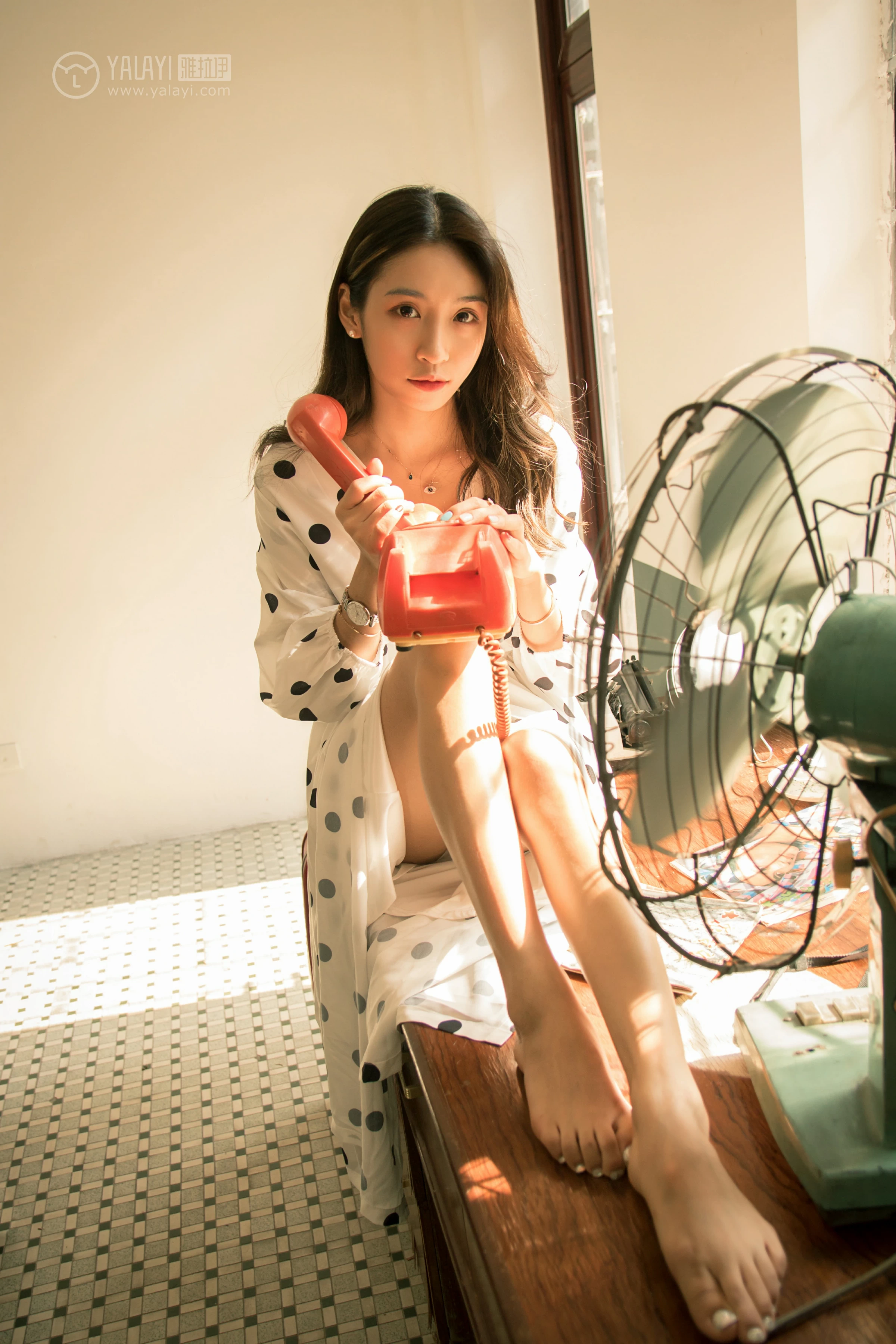 [YALAYI雅拉伊]NO.114 双面伊人 琳琳 琛琛 居家睡衣性感私房写真集第8张