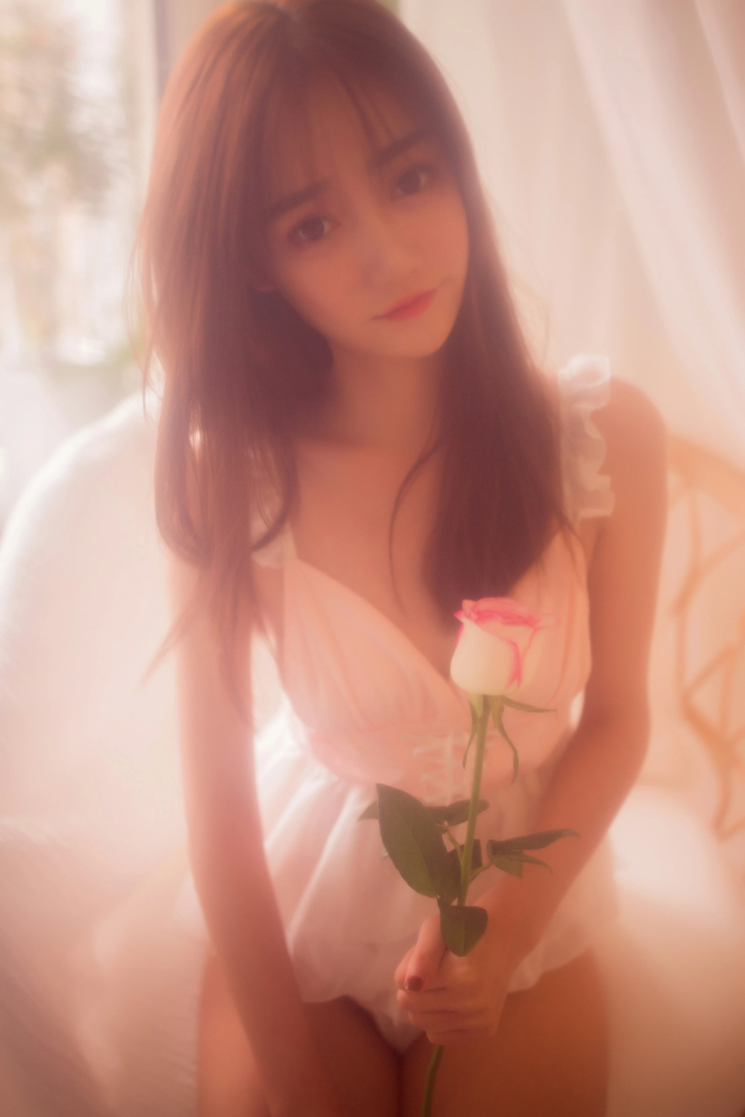 [YALAYI雅拉伊]NO.128 港女 李诗雨 粉色情趣睡衣与短裙加情趣内衣性感私房写真集第8张