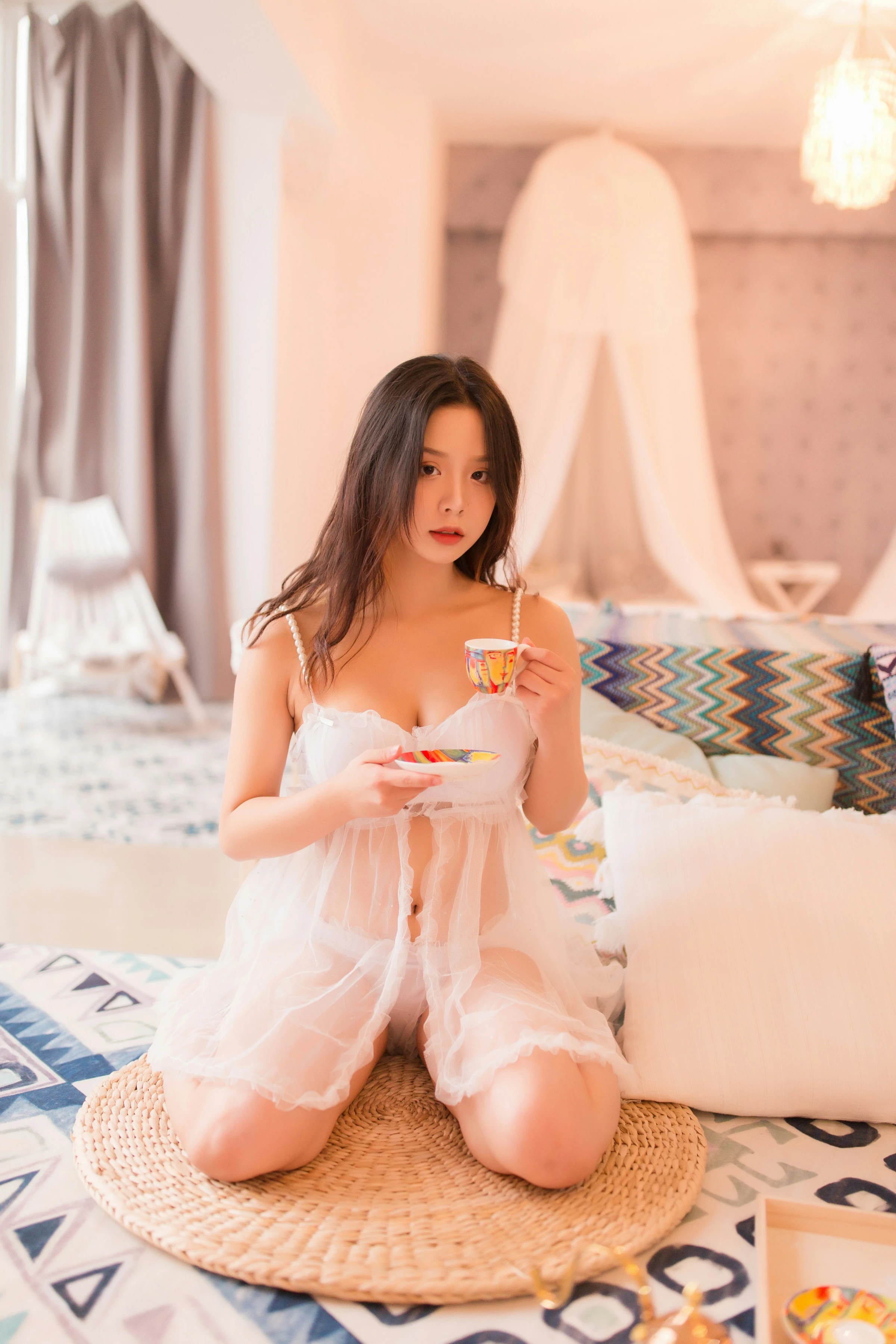 [YALAYI雅拉伊]NO.129 异域风情少女 小小兔 白色透视情趣内衣加安全短裤性感私房写真集第2张