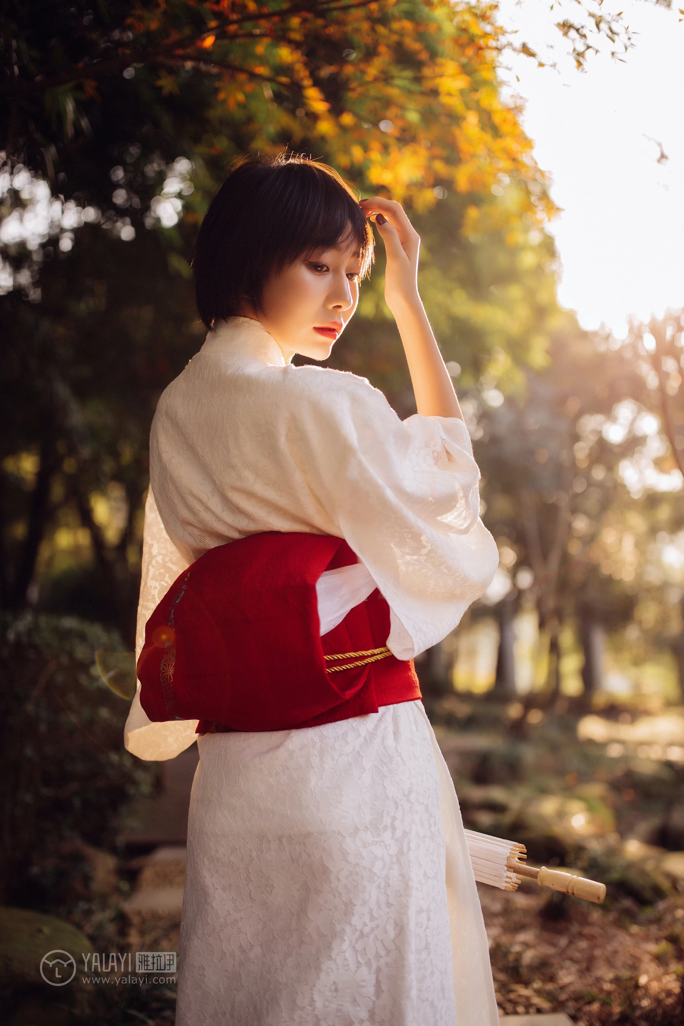 [YALAYI雅拉伊]NO.136 夕阳下的和风少女 静静 白色透视镂空和服性感私房写真集第10张
