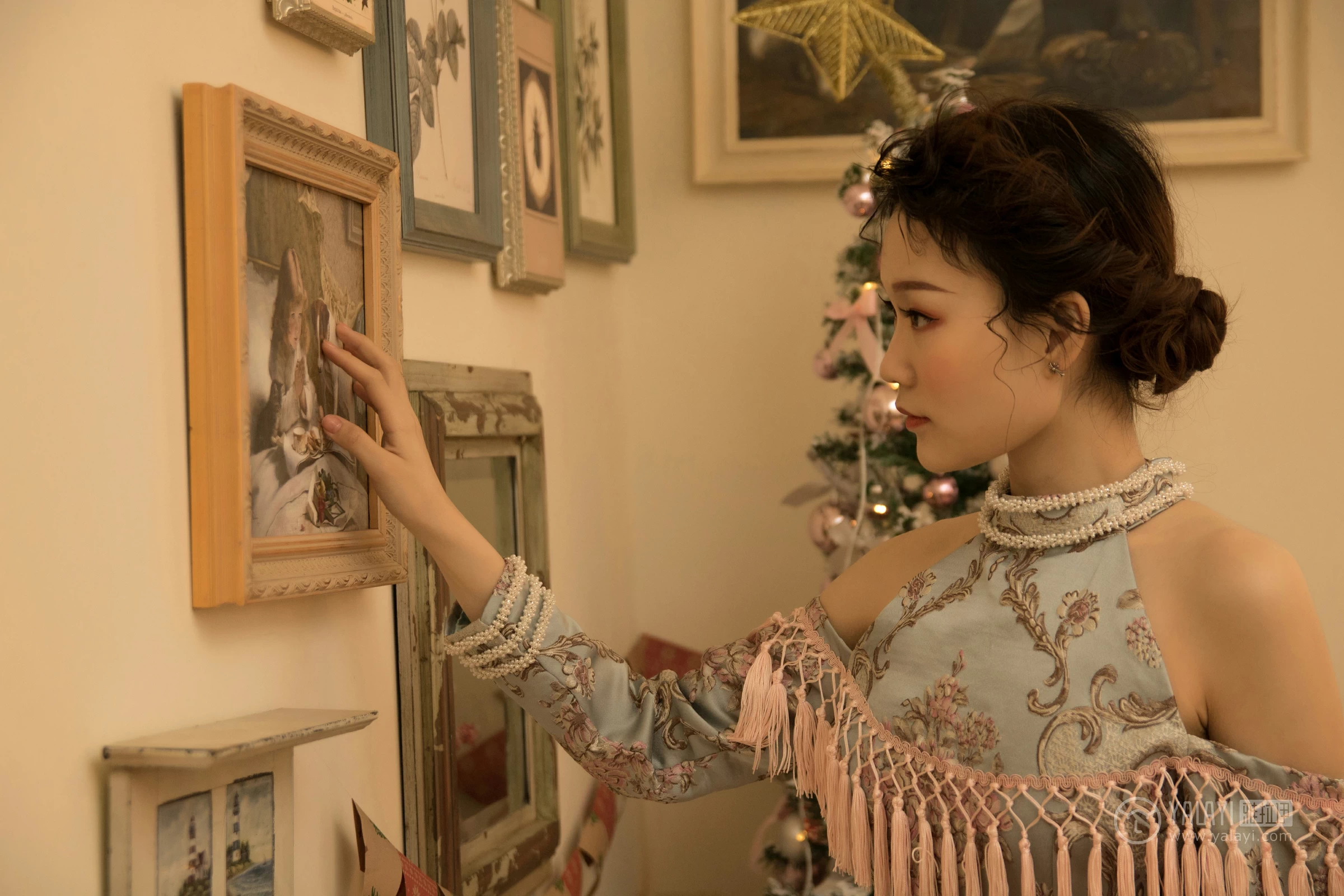 [YALAYI雅拉伊]NO.155 等2 奥莉 吊脖连衣裙 优雅端庄私房写真集第12张