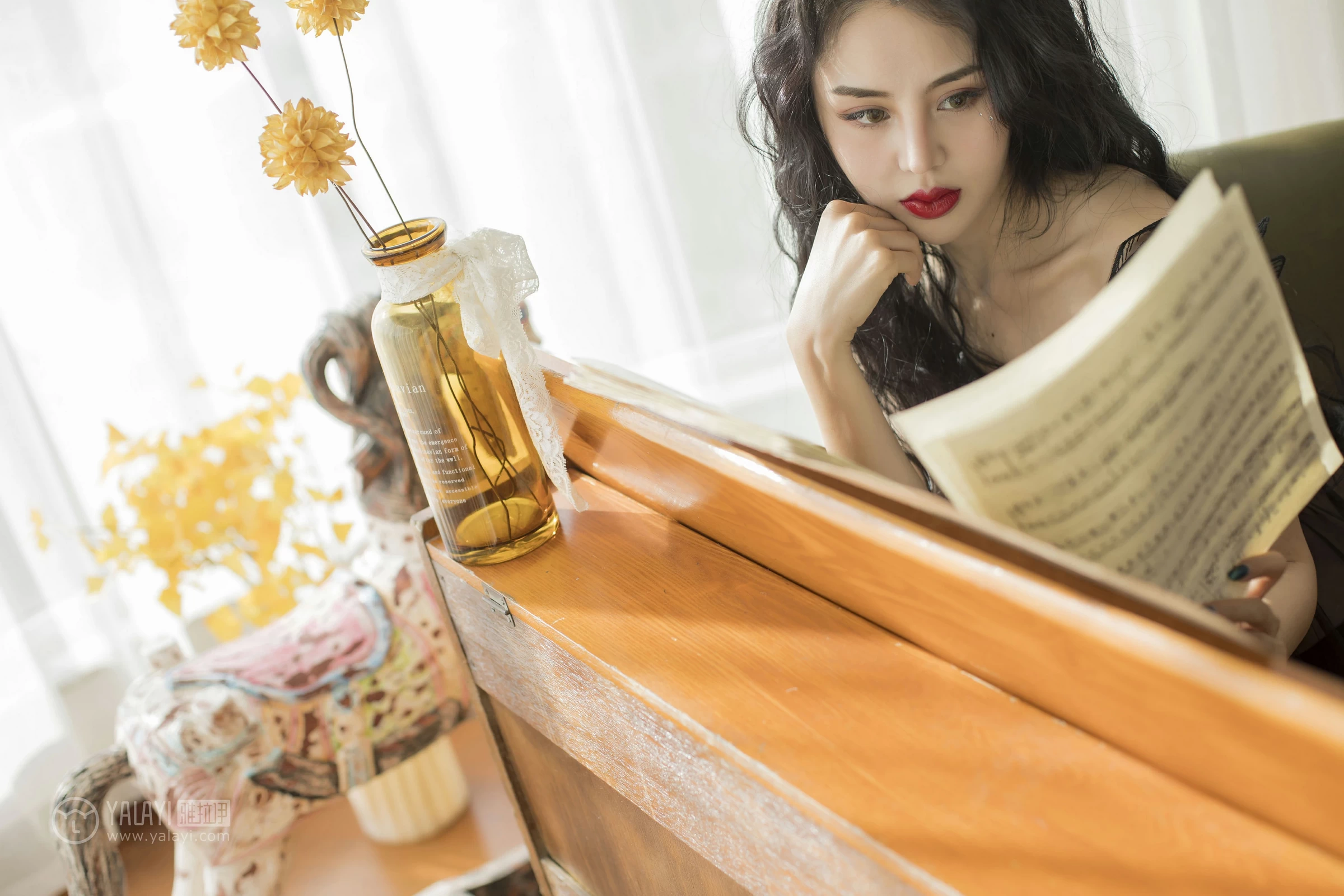 [YALAYI雅拉伊]NO.157 童话 凉儿 黑色透视情趣睡衣裙性感私房写真集第21张