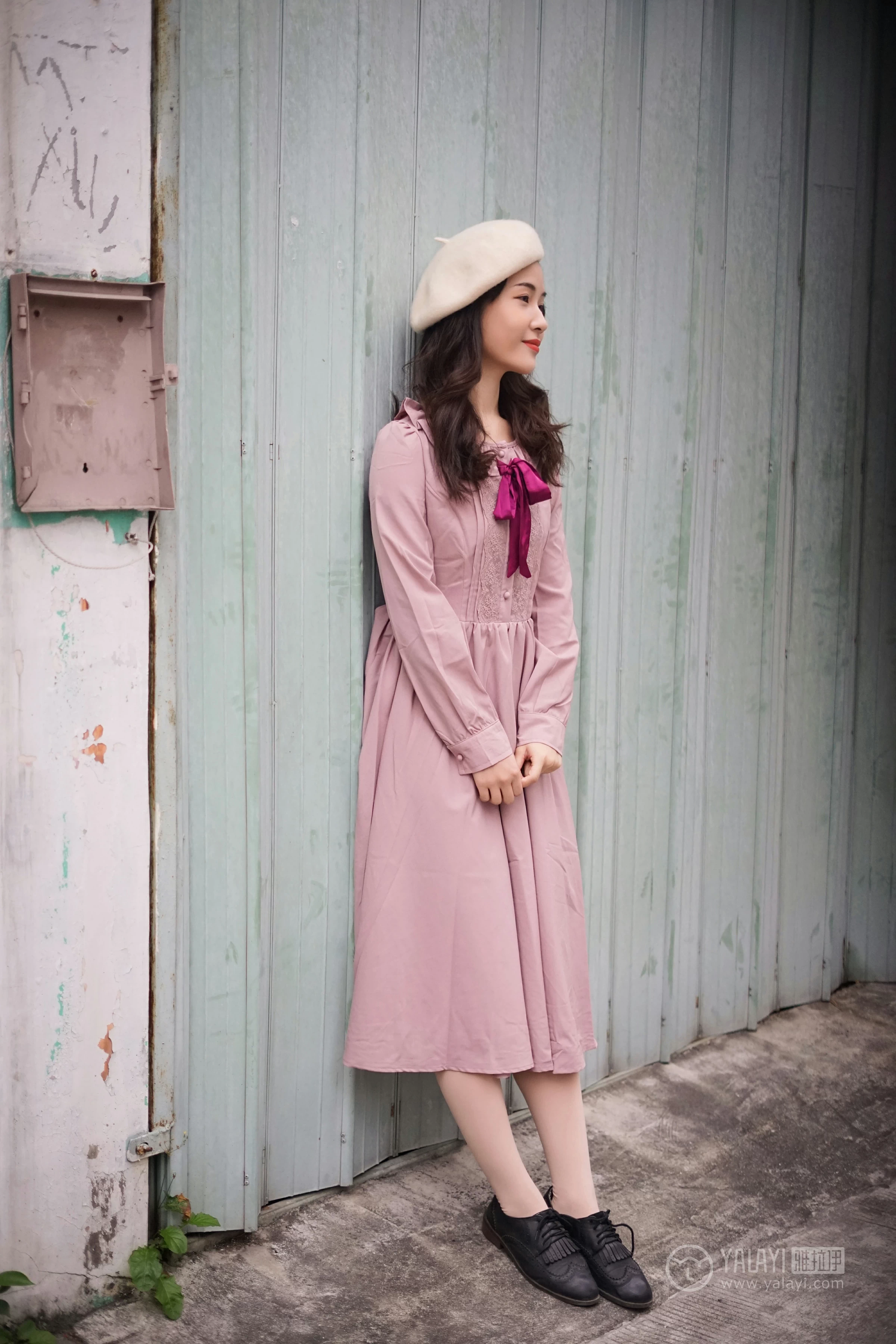 [YALAYI雅拉伊]NO.158 独白 卡柔 粉色连衣裙清纯可爱私房写真集第1张