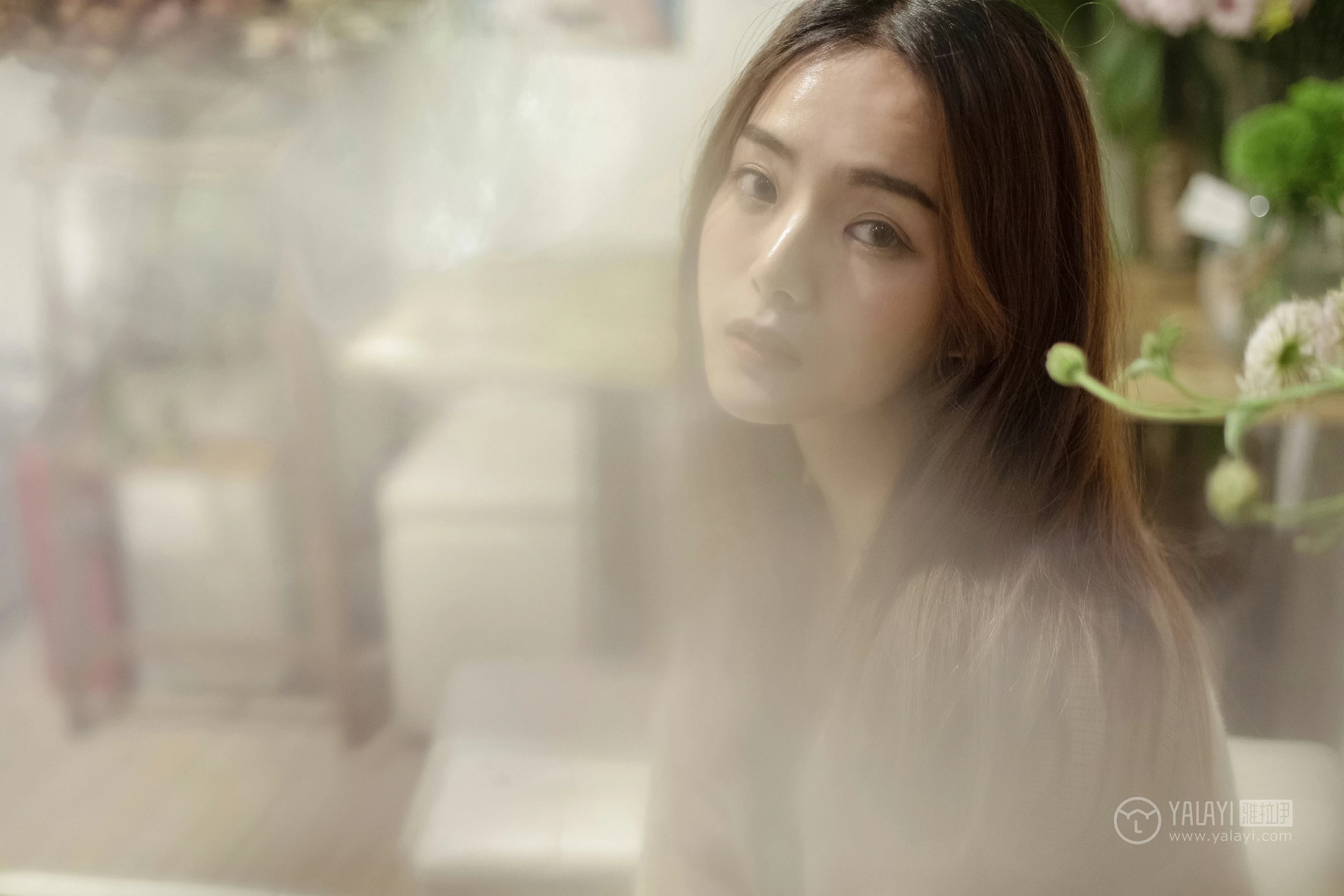 [YALAYI雅拉伊]No.175 不如和我虚度时光 白日梦 米色外套加灰色吊带连衣裙性感私房写真集第11张