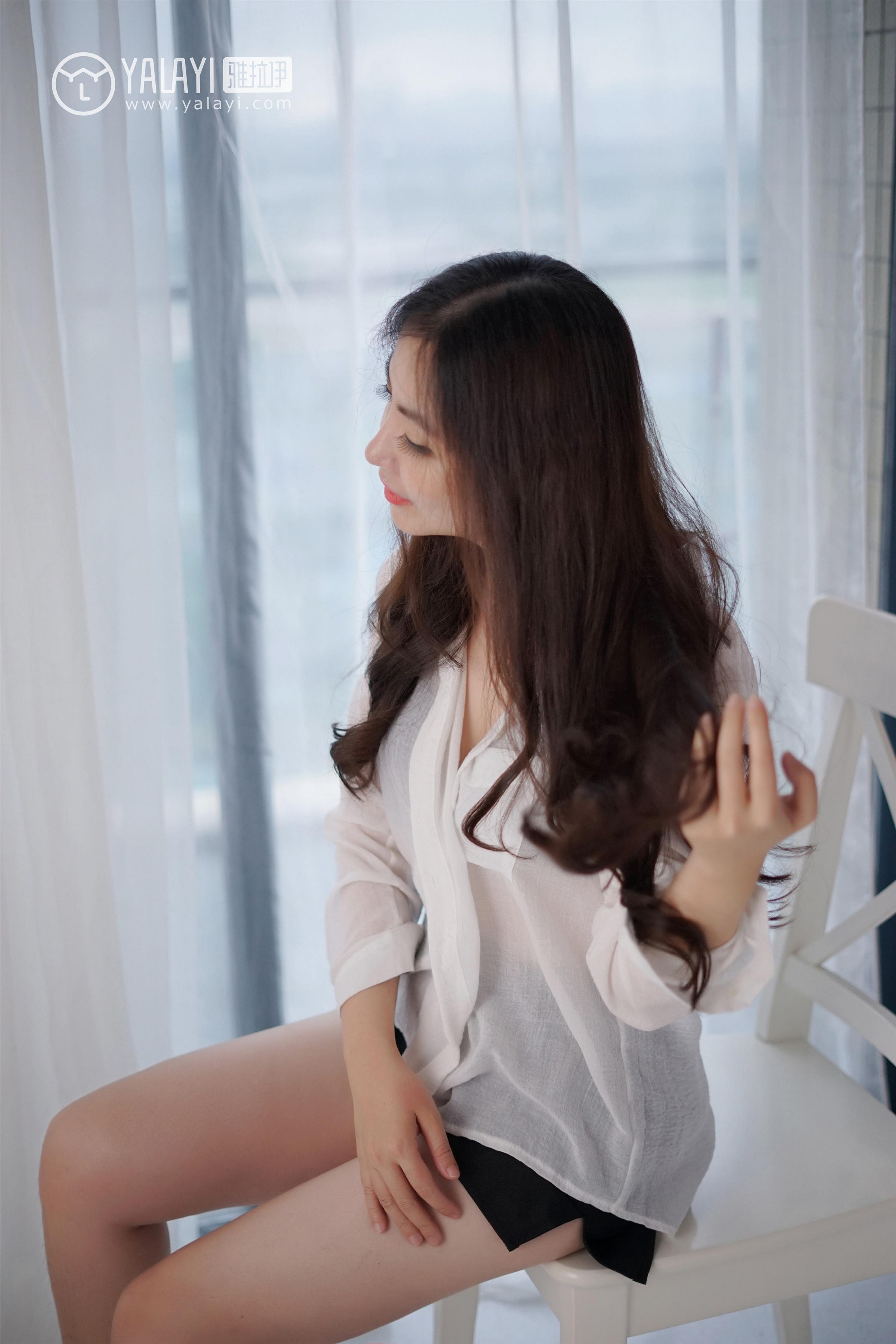 [YALAYI雅拉伊]NO.012 韵味美腿丽人 沈紫云 白色透视衬衫加黑色短裙性感私房写真集第2张