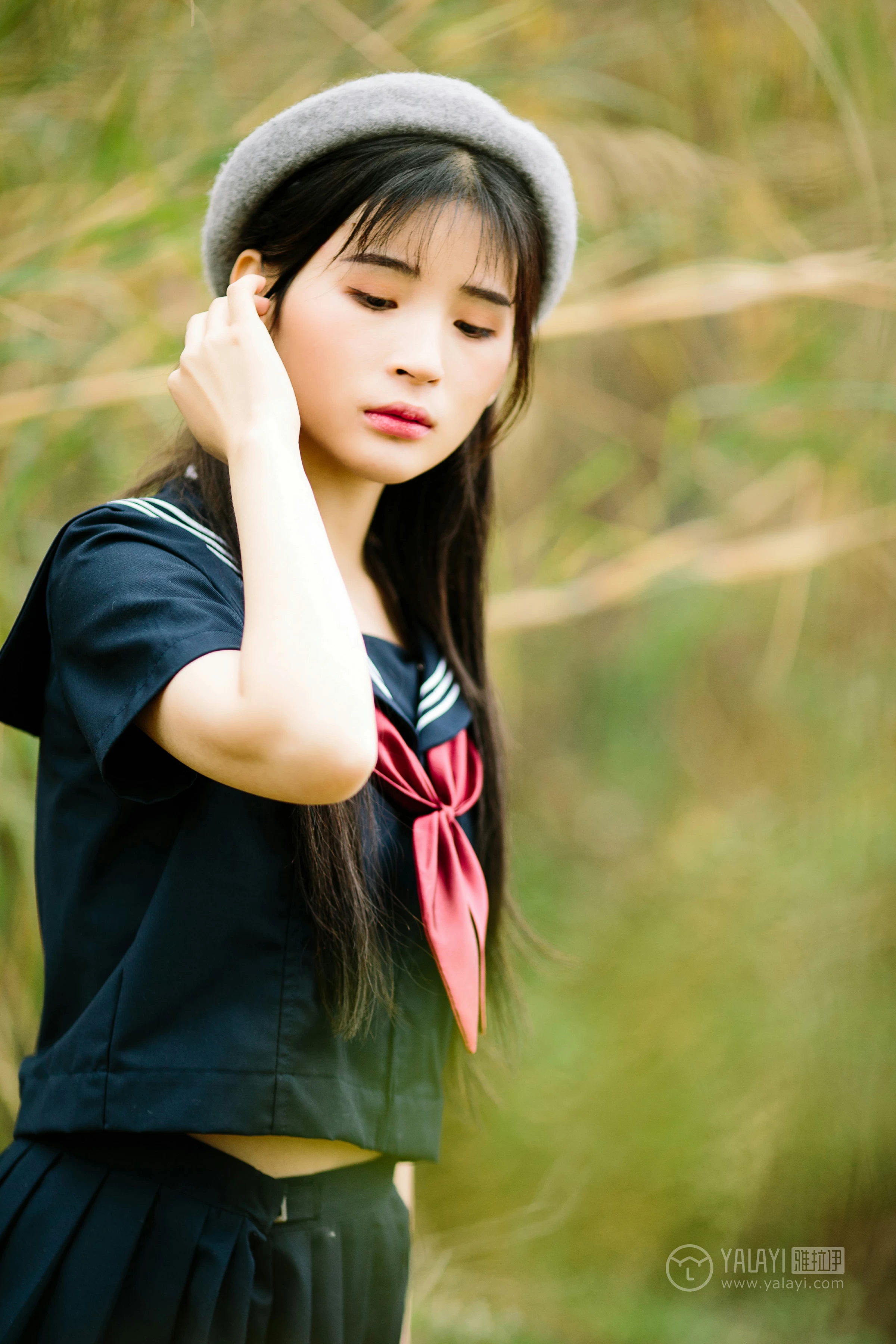 [YALAYI雅拉伊]No.189 青涩岁月 阿惜 蓝色情趣高中女生制服加短裙性感私房写真集第9张