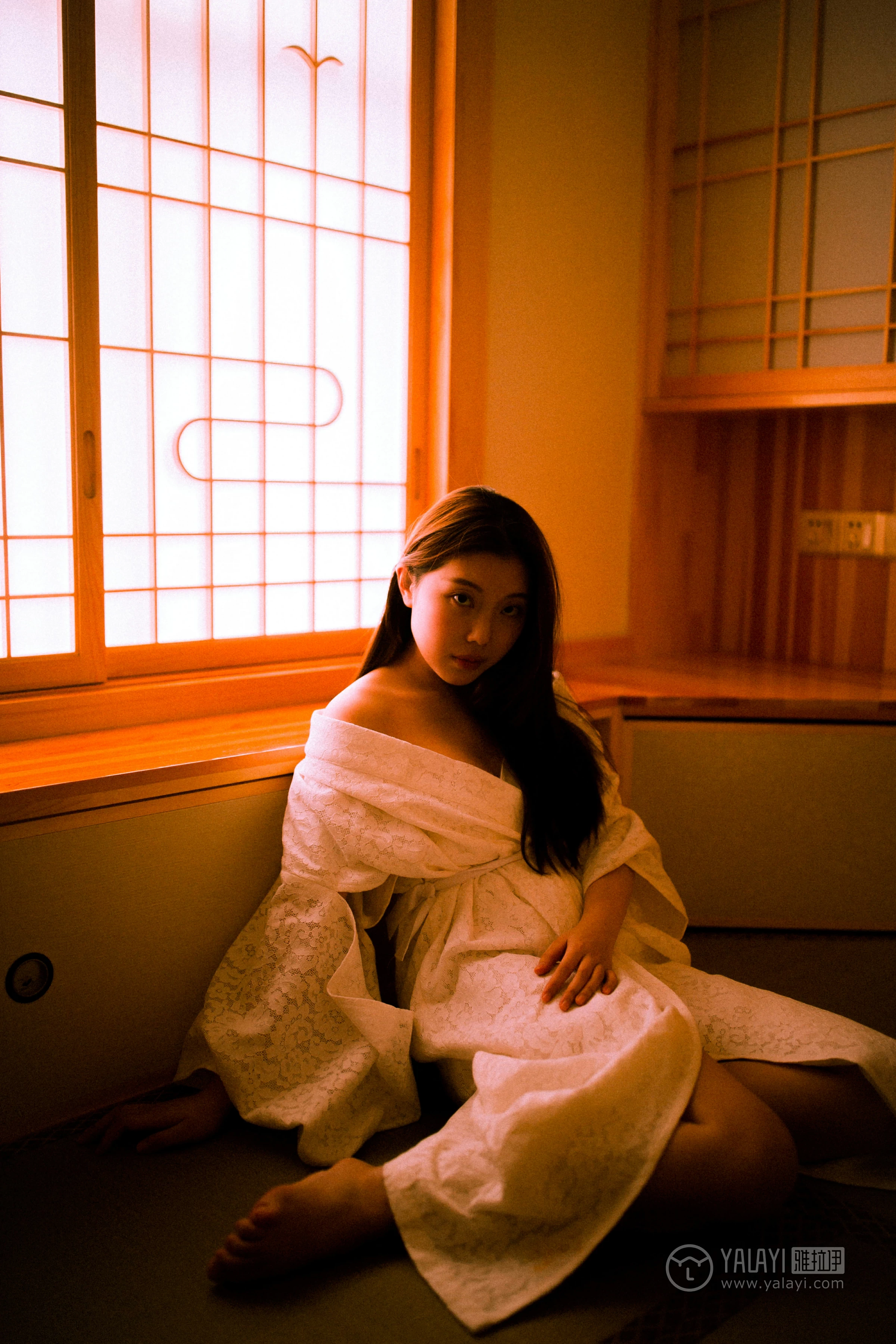 [YALAYI雅拉伊]No.202 夜光 圆圆 白色透视蕾丝镂空睡衣性感私房写真集第13张