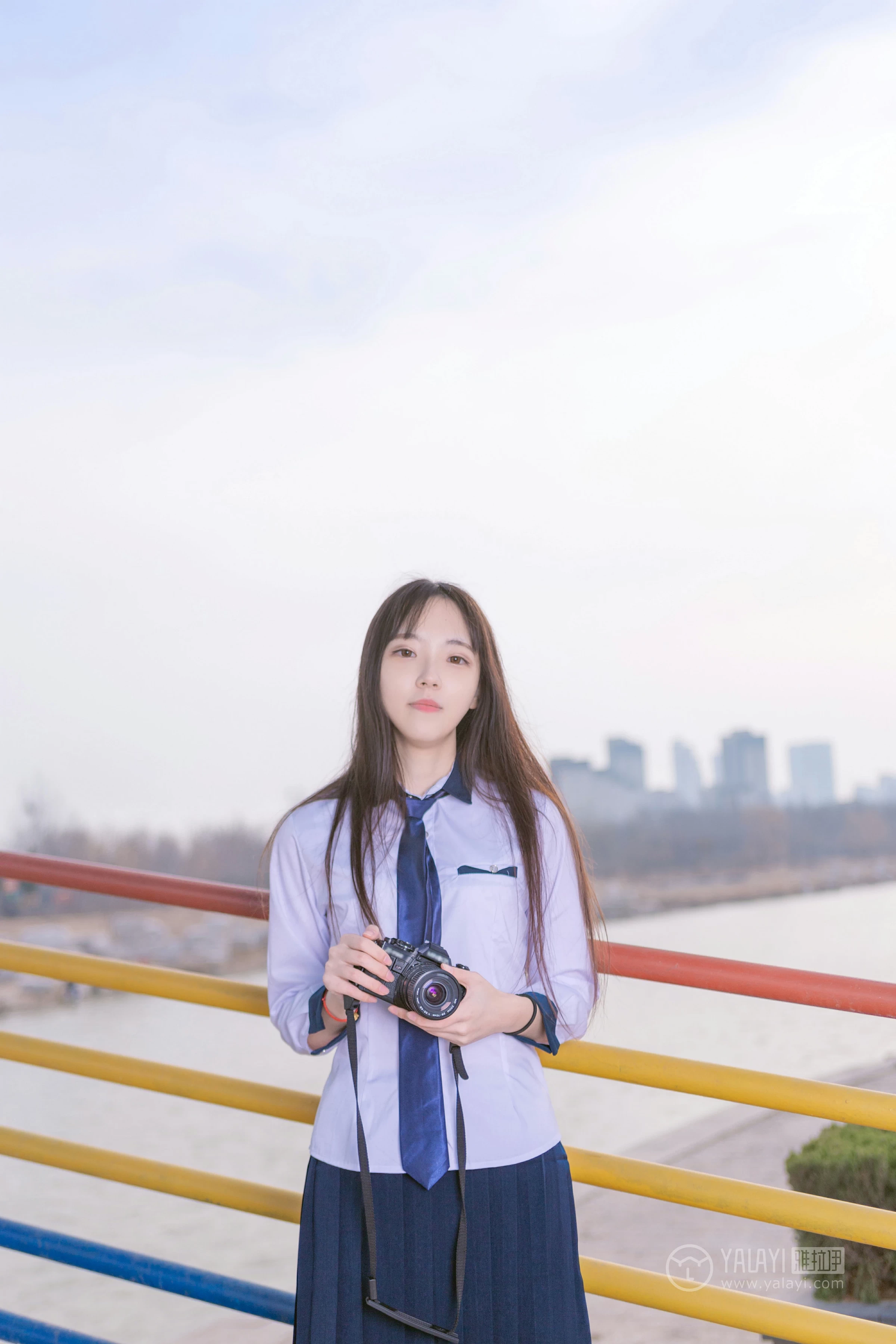 [YALAYI雅拉伊]No.229 小清新 文慧慧 日本高中女生制服与短裙加黑色丝袜美腿性感私房写真集第3张