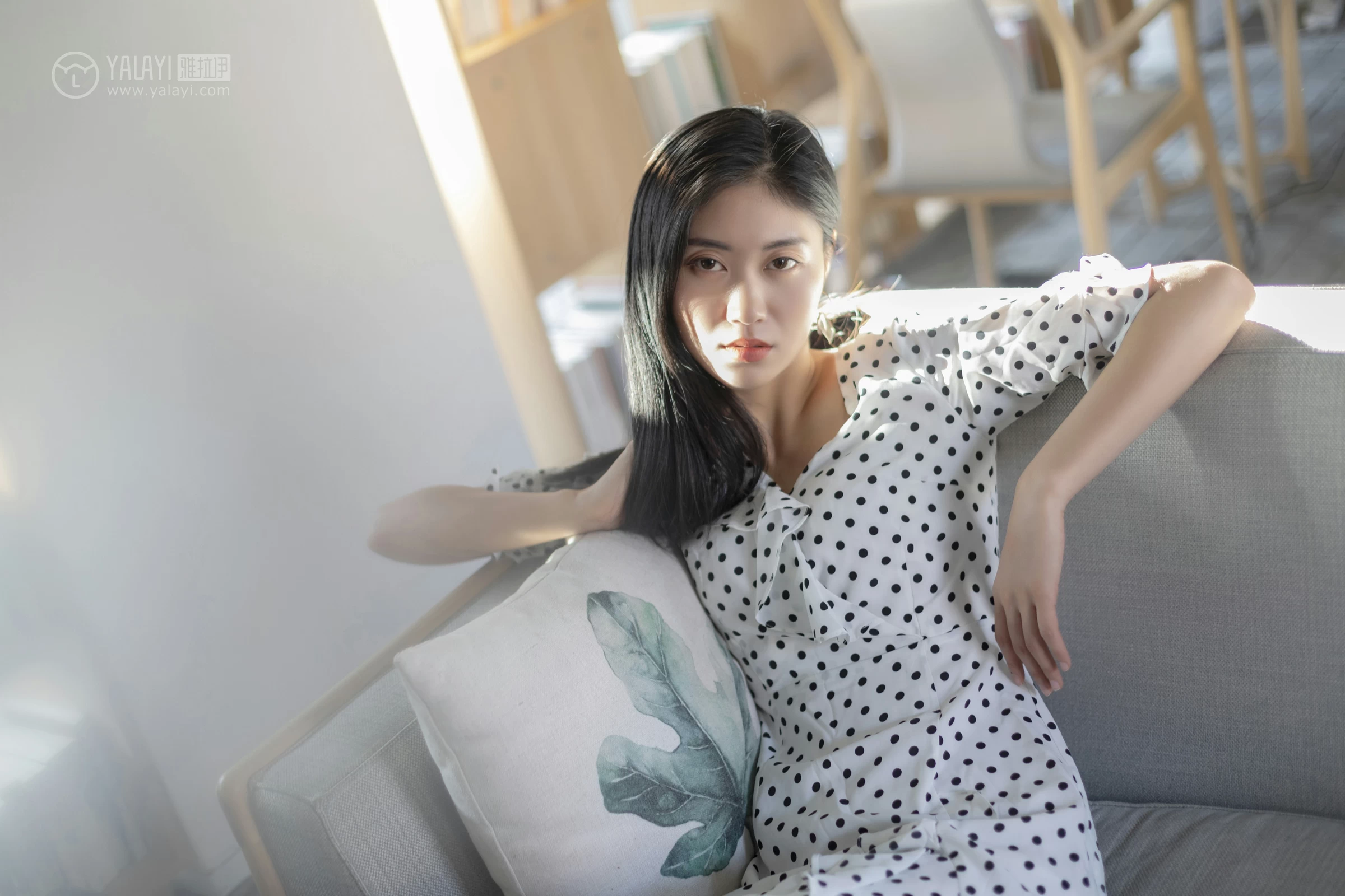 [YALAYI雅拉伊]No.264 波点女孩儿 乔妹儿 白色透视连衣裙居家私房写真集第10张