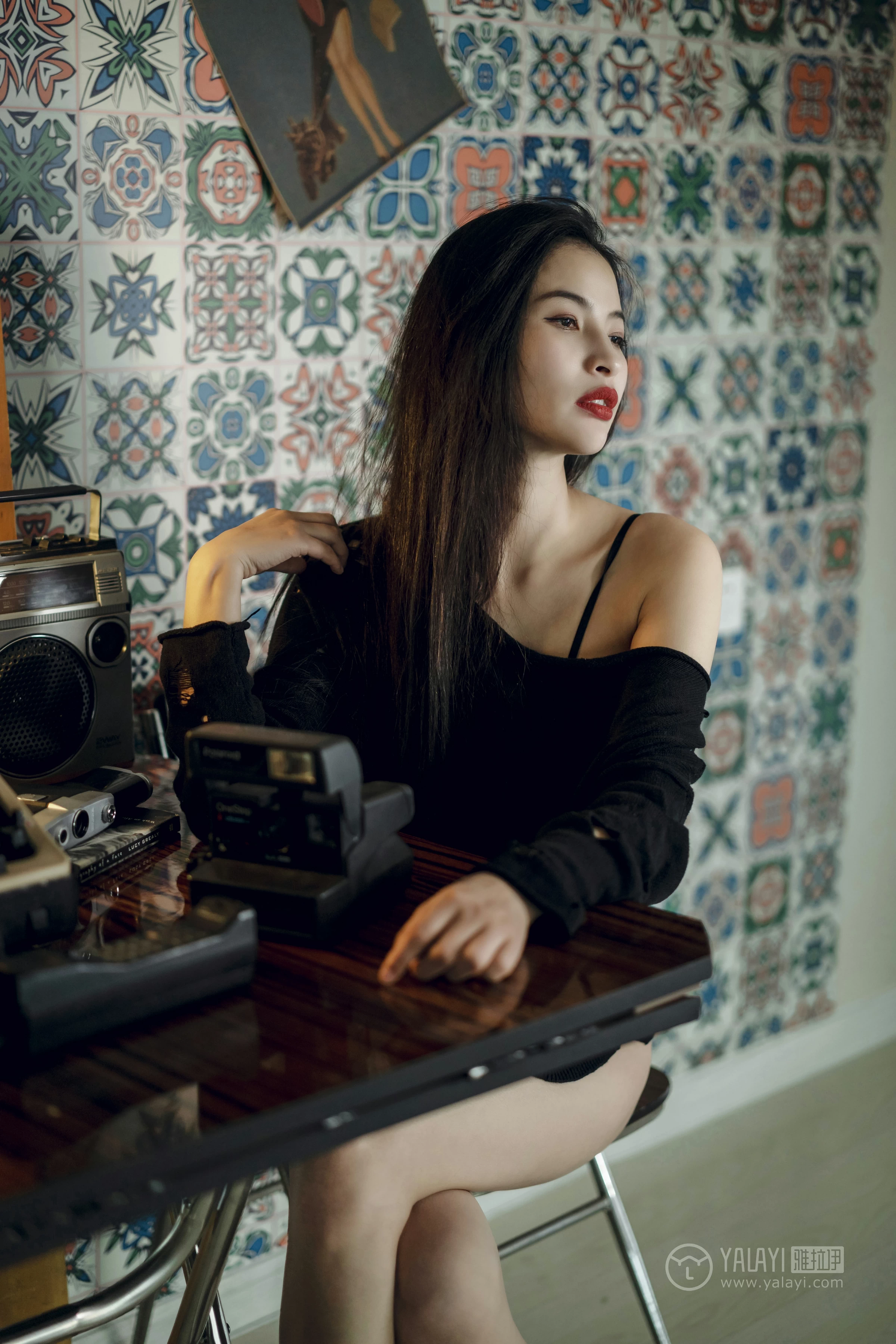 [YALAYI雅拉伊]No.302 挣扎中自我救赎 小竹 黑色镂空情趣内衣性感私房写真集第10张