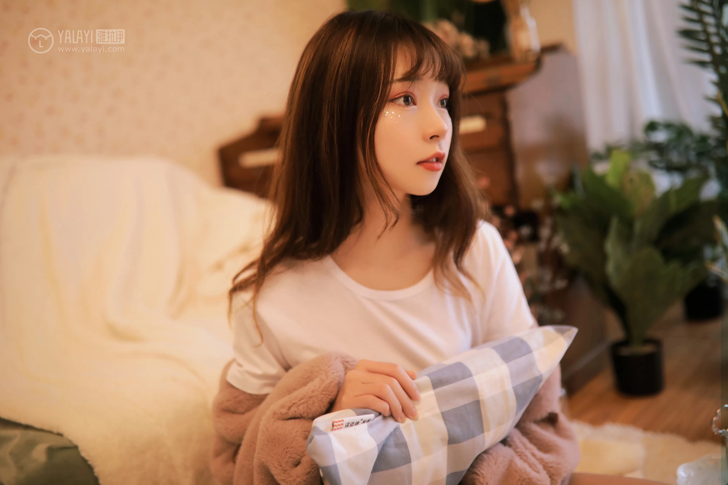 [YALAYI雅拉伊]No.303 花仙 花儿 白色镂空连衣裙与白色芭蕾舞裙性感私房写真集第2张