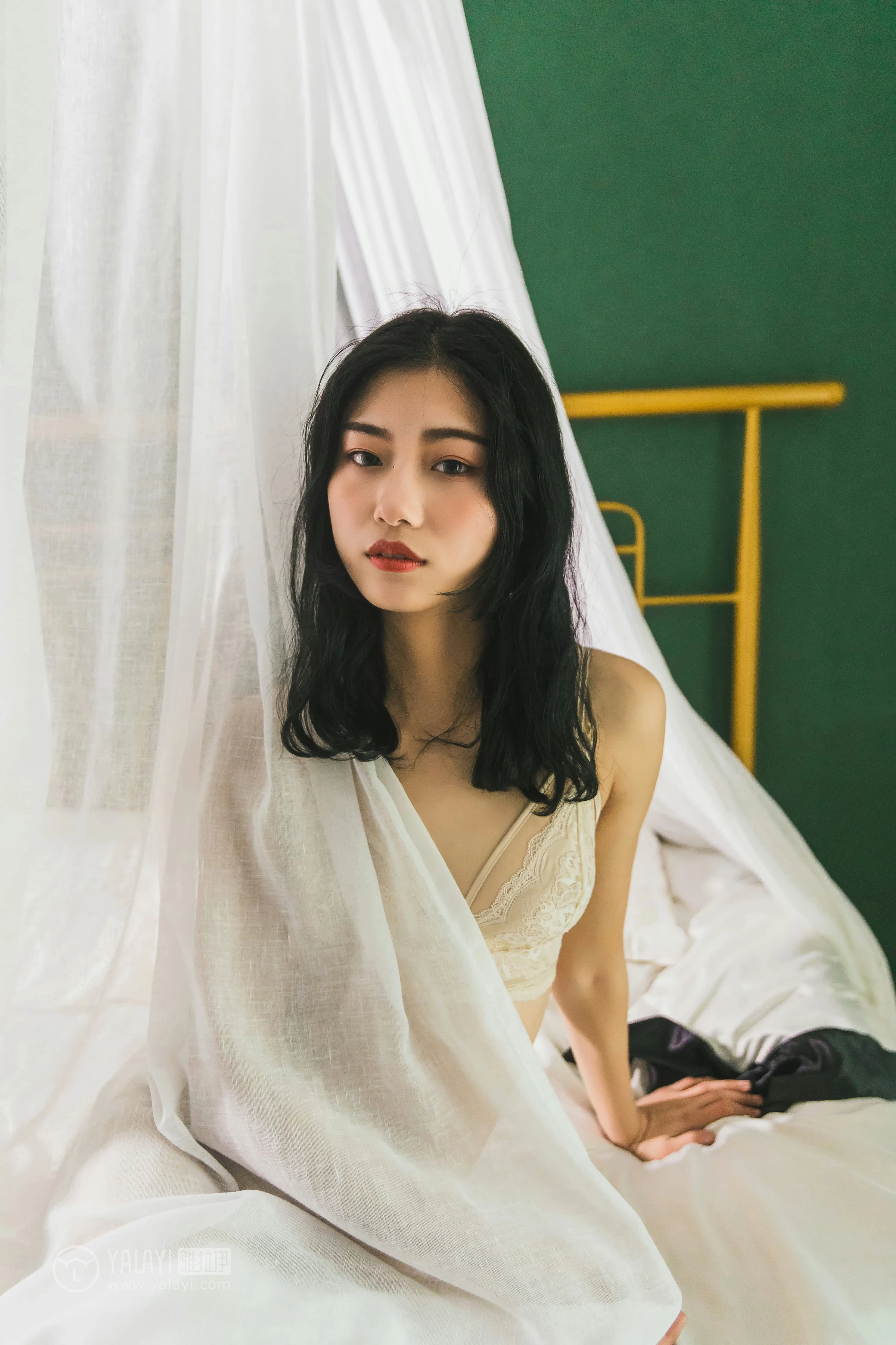 [YALAYI雅拉伊]No.306 我为卿狂 和风 白色蕾丝镂空内衣性感私房写真集第3张