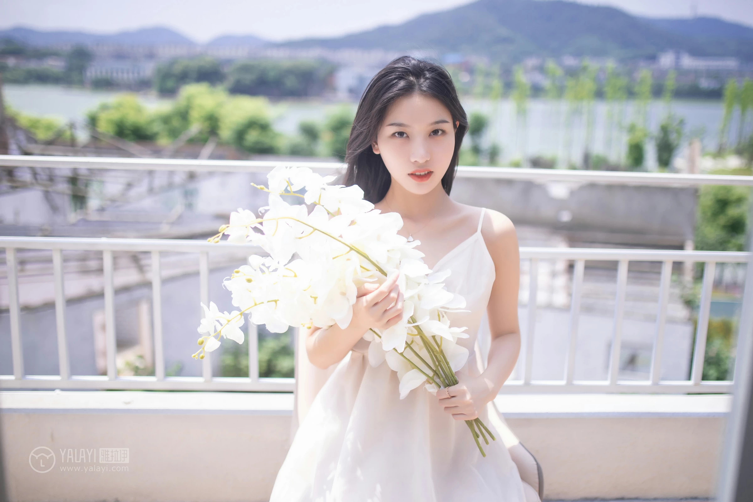 [YALAYI雅拉伊]No.310 听风 白璐 仙气飘飘 白色吊带连衣裙性感私房写真集第9张