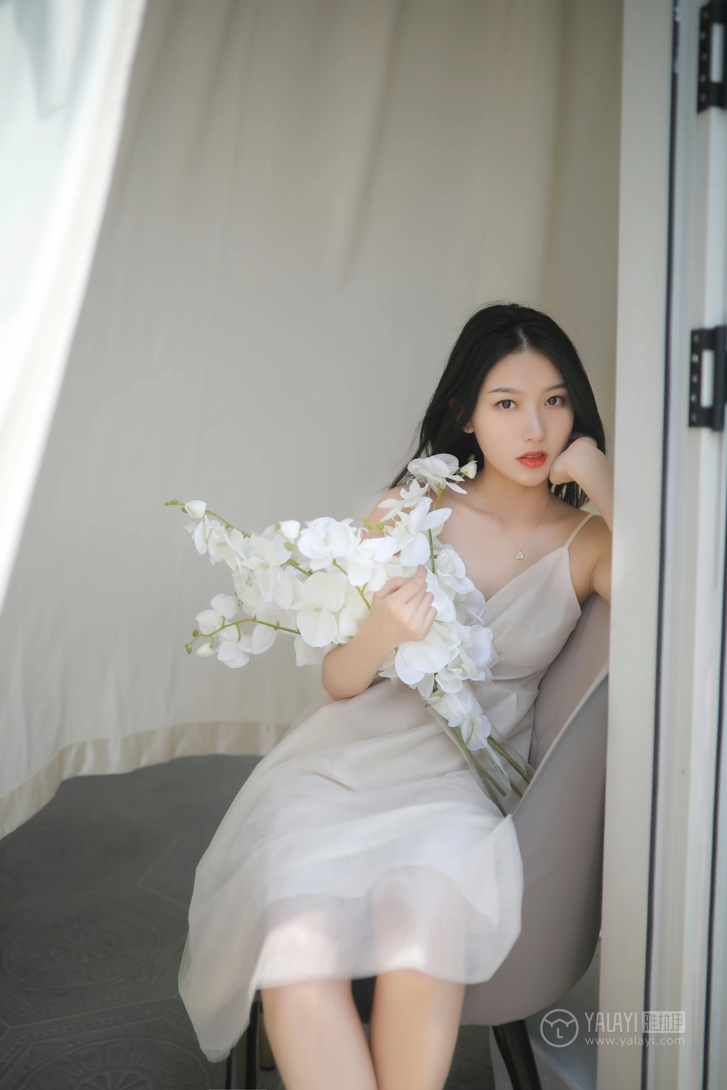 [YALAYI雅拉伊]No.310 听风 白璐 仙气飘飘 白色吊带连衣裙性感私房写真集第11张