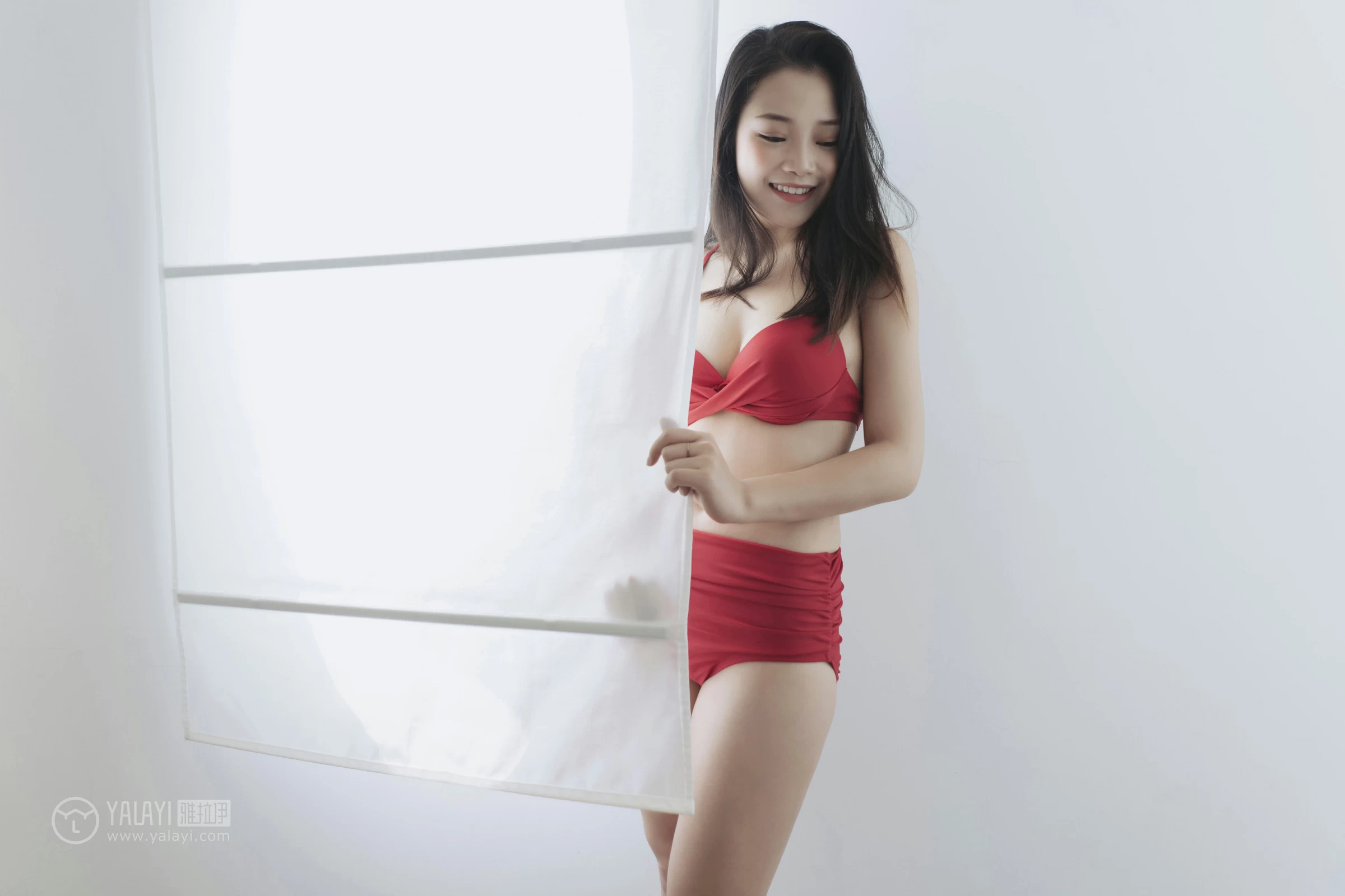 [YALAYI雅拉伊]No.339 假日 洋儿 红色内衣性感私房写真集第10张