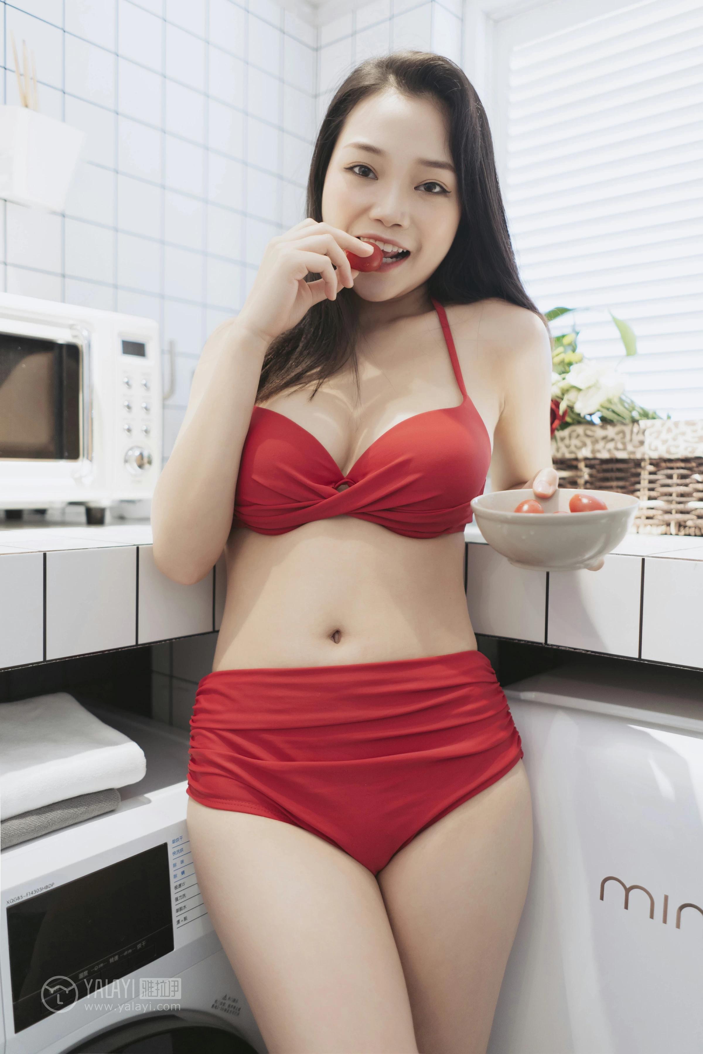[YALAYI雅拉伊]No.339 假日 洋儿 红色内衣性感私房写真集第14张