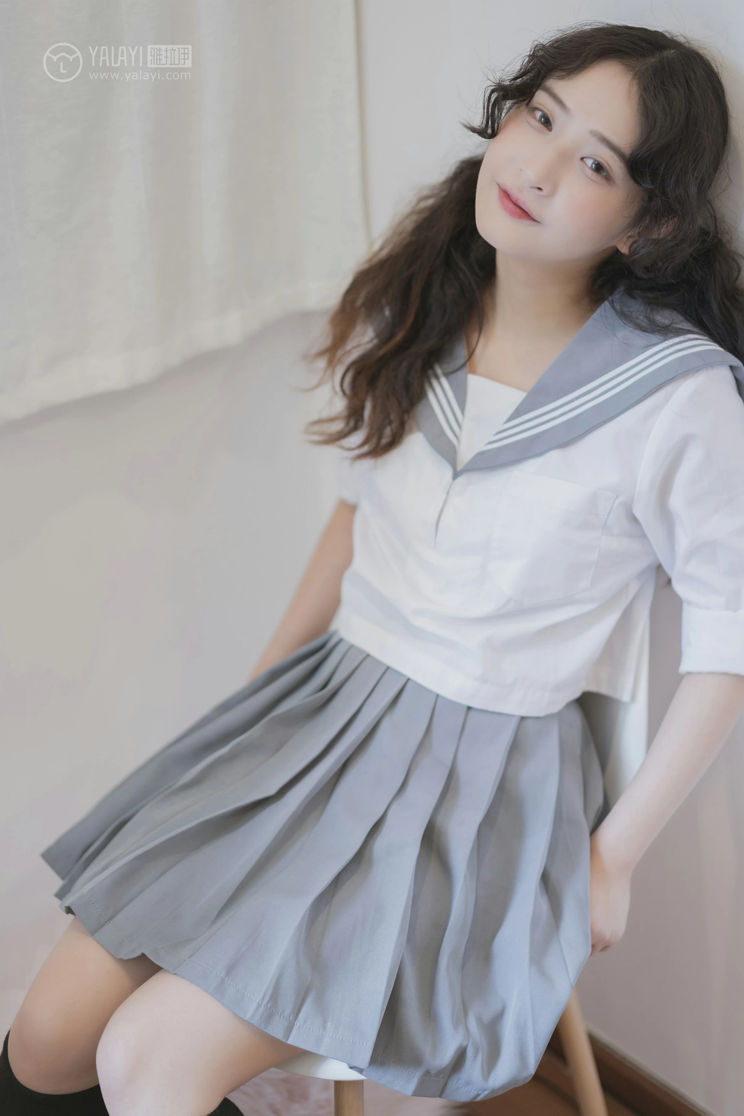 [YALAYI雅拉伊]No.349 清纯学生妹 西子 高中女生制服与短裙性感私房写真集第6张