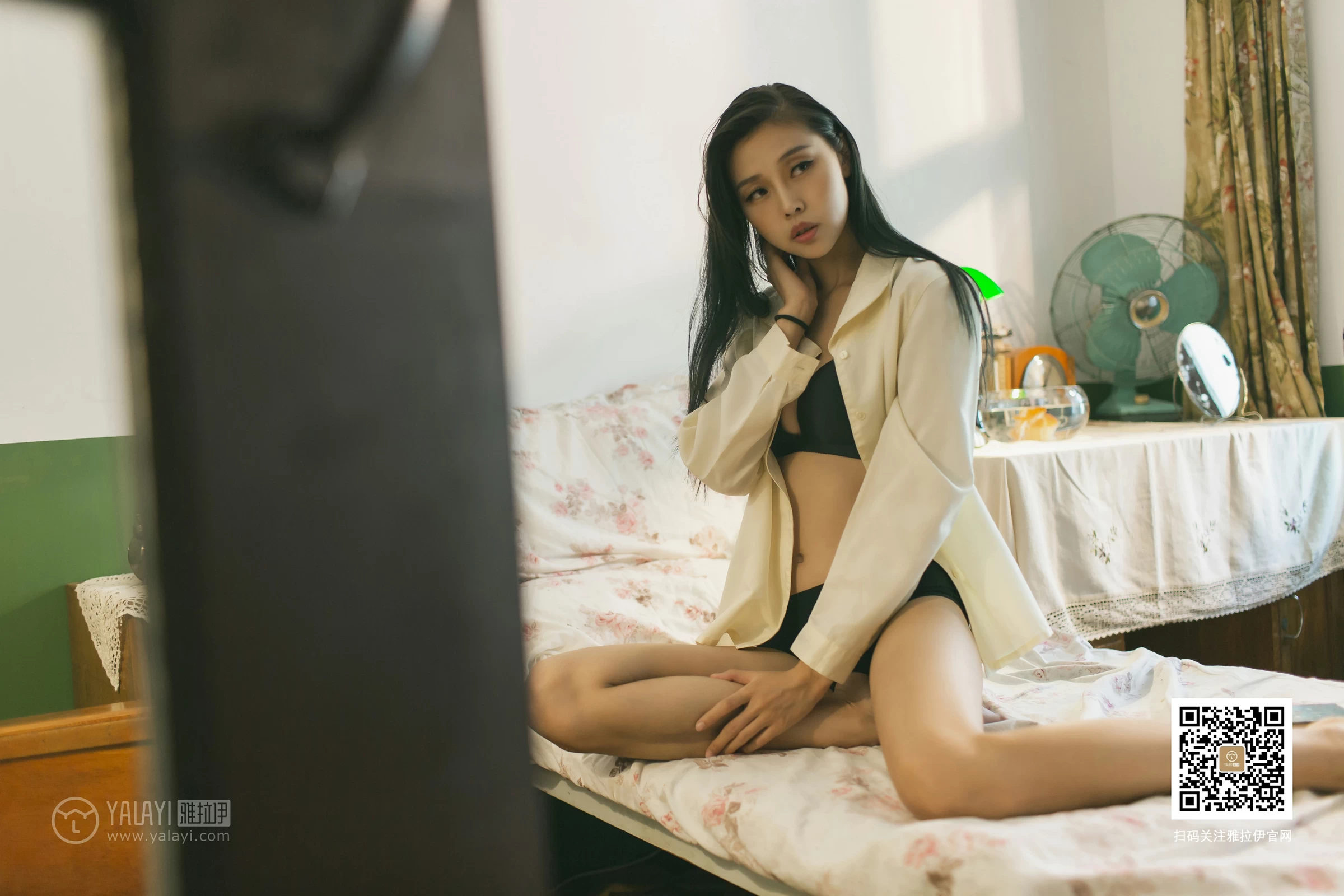 [YALAYI雅拉伊]No.368 梦醒时分 图雅 黑色透视情趣睡衣加红色蕾丝内衣性感私房写真集第6张