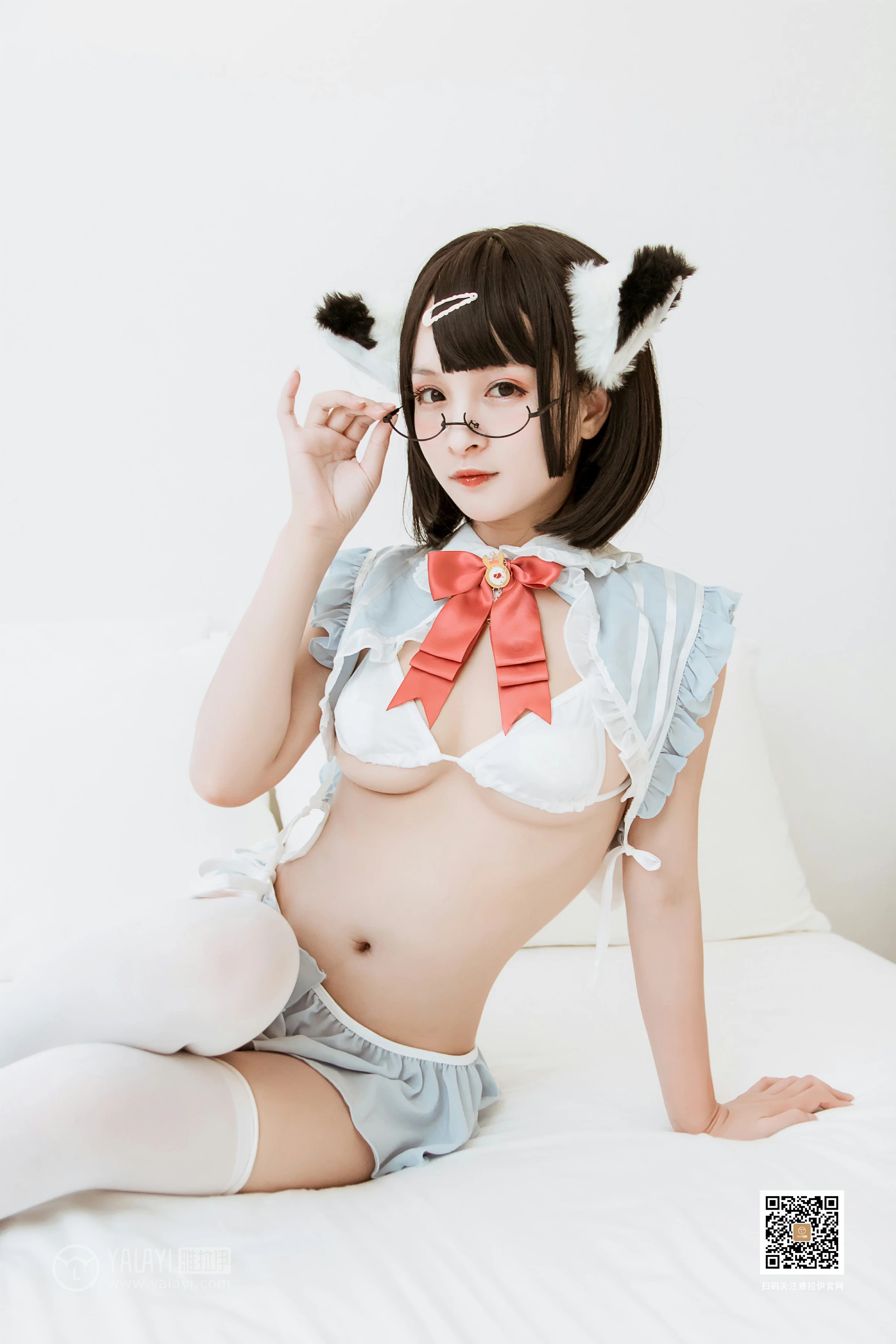 [YALAYI雅拉伊]No.384 爱丽丝 艾丽 情趣制服内衣加白色丝袜美腿性感私房写真集第14张