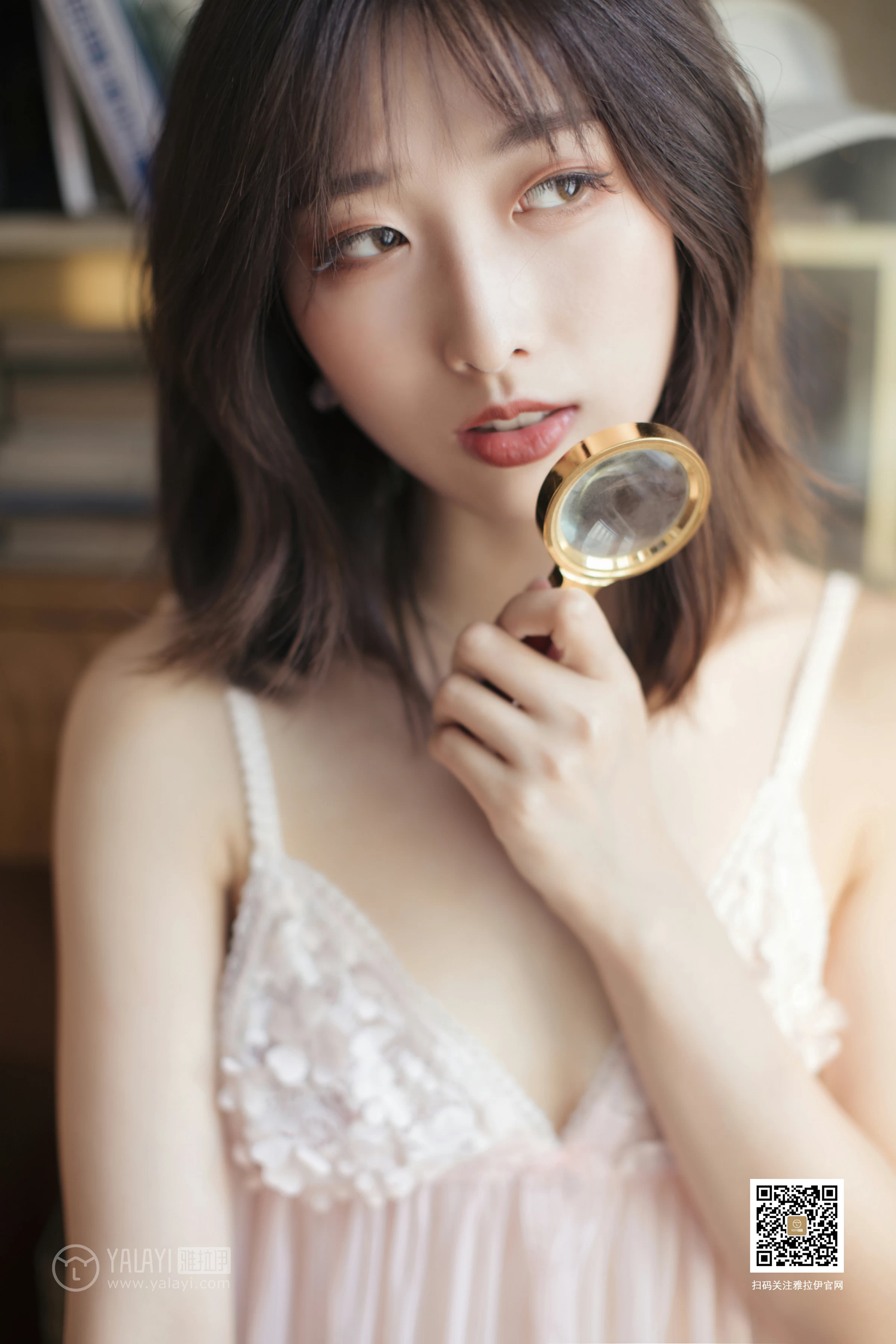 [YALAYI雅拉伊]No.388 闺房记乐 佳佳 粉色透视吊带睡衣裙性感私房写真集第16张