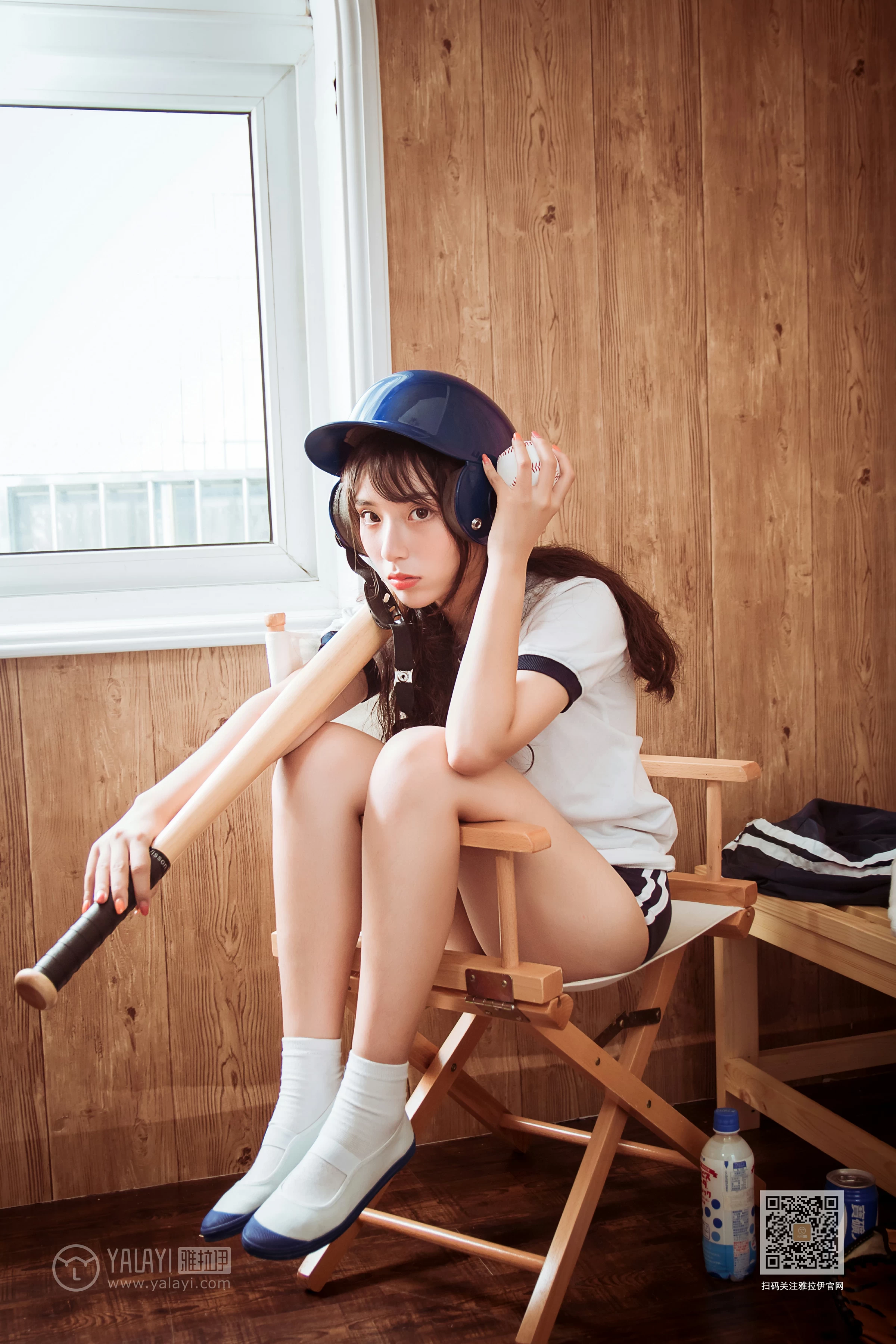 [YALAYI雅拉伊]Vol.407 美女棒球手 阿橙 白色短袖加蓝色短裤性感私房写真集第10张