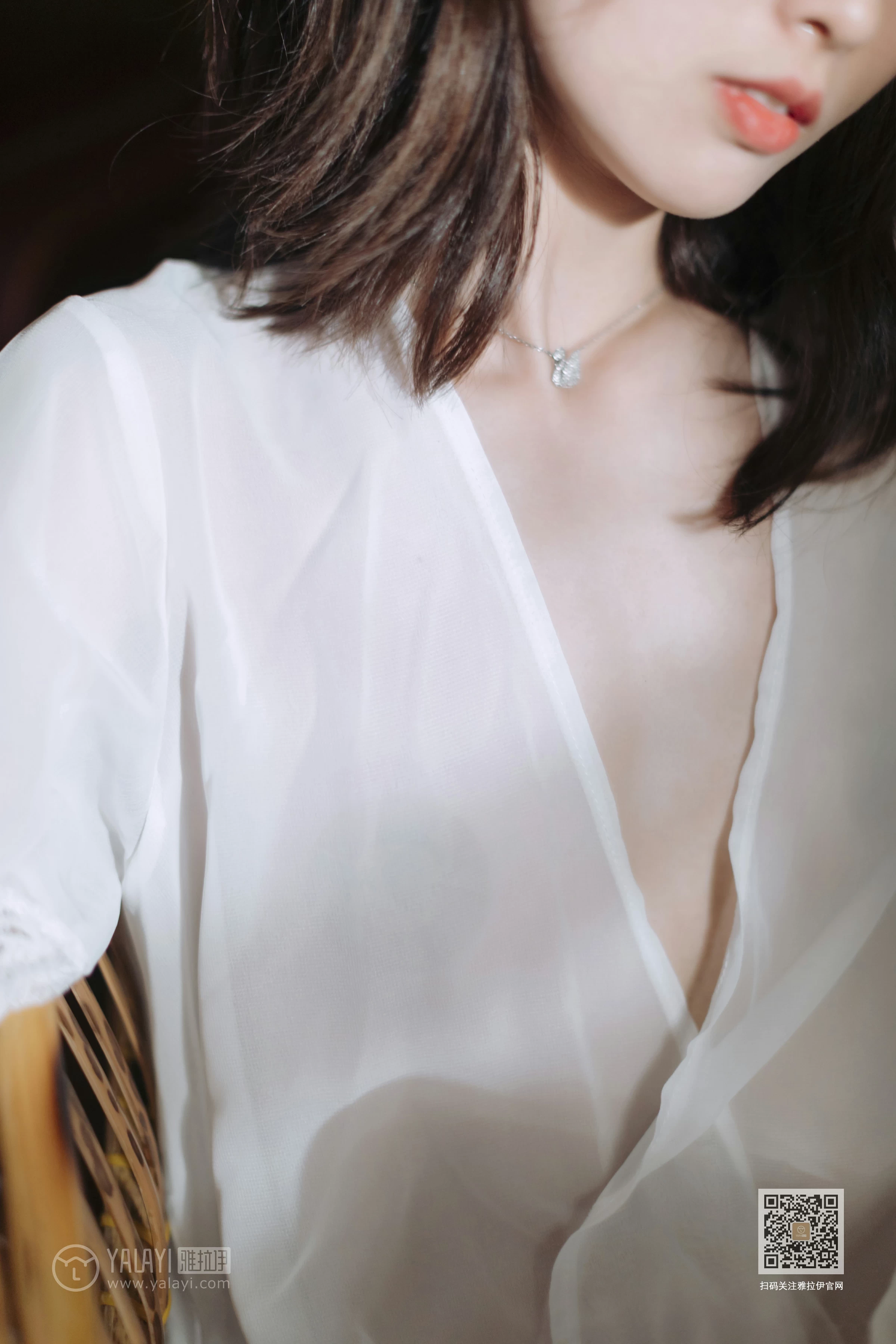 [YALAYI雅拉伊]Vol.427 寂寞心房 佳佳 白色透视蕾丝睡衣加情趣乳贴性感私房写真集第6张