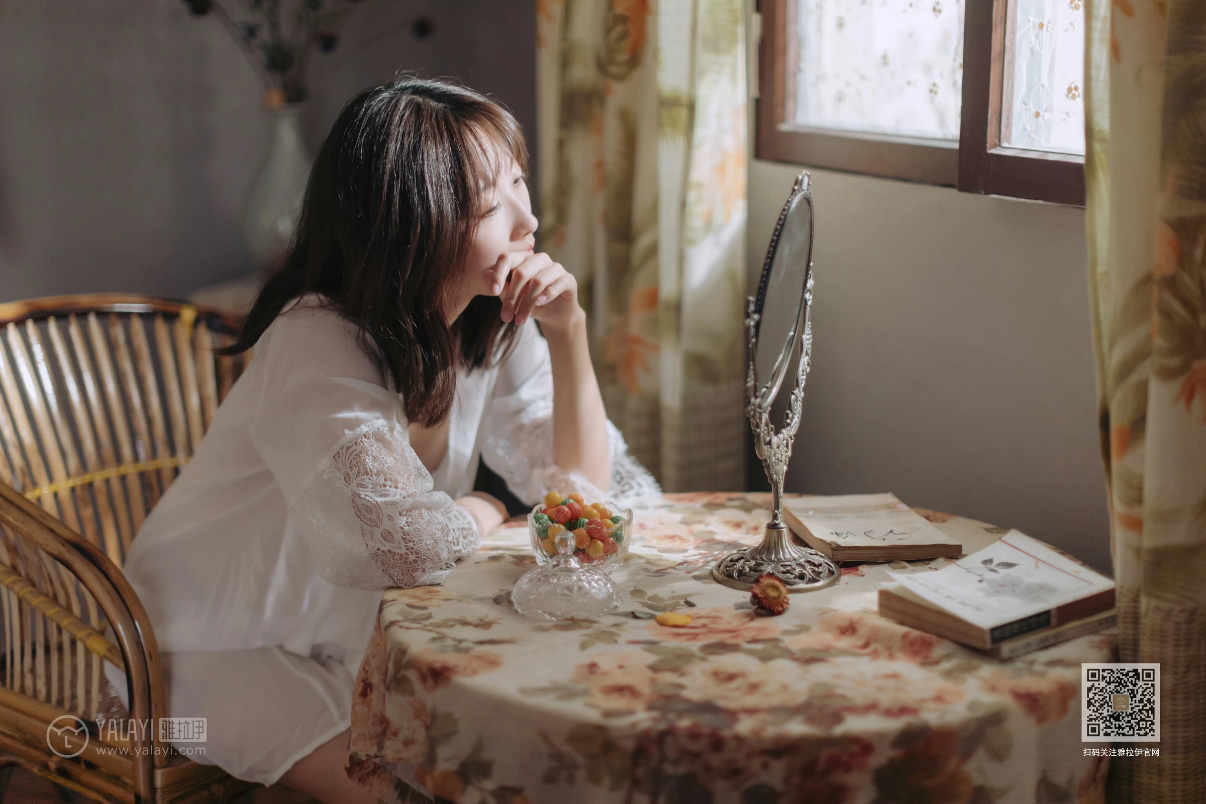 [YALAYI雅拉伊]Vol.427 寂寞心房 佳佳 白色透视蕾丝睡衣加情趣乳贴性感私房写真集第6张