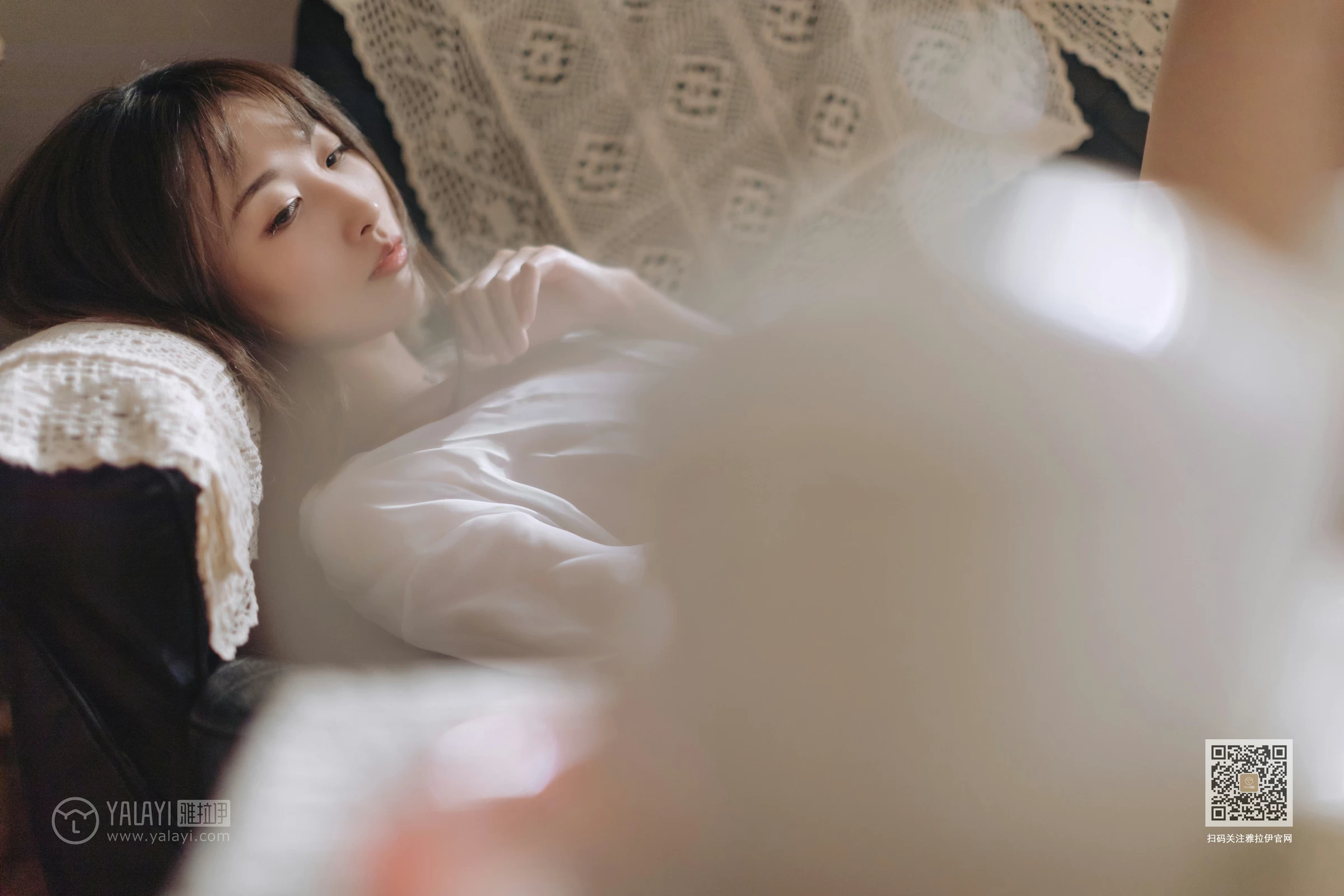 [YALAYI雅拉伊]Vol.427 寂寞心房 佳佳 白色透视蕾丝睡衣加情趣乳贴性感私房写真集第10张
