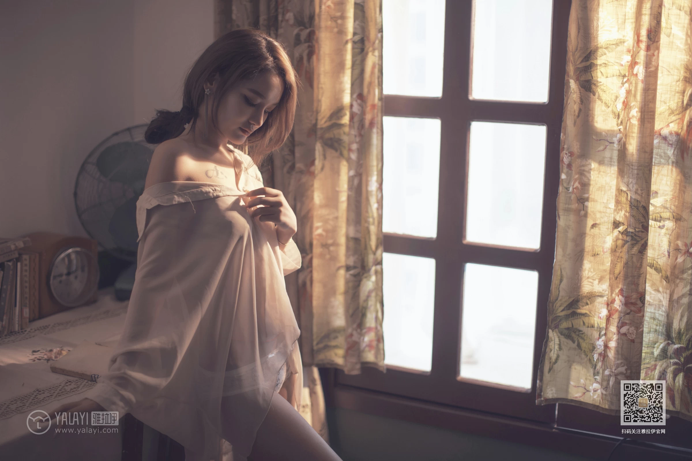 [YALAYI雅拉伊]Vol.430 意乱情迷 慧儿 白色透视衬衫居家性感私房写真集第12张