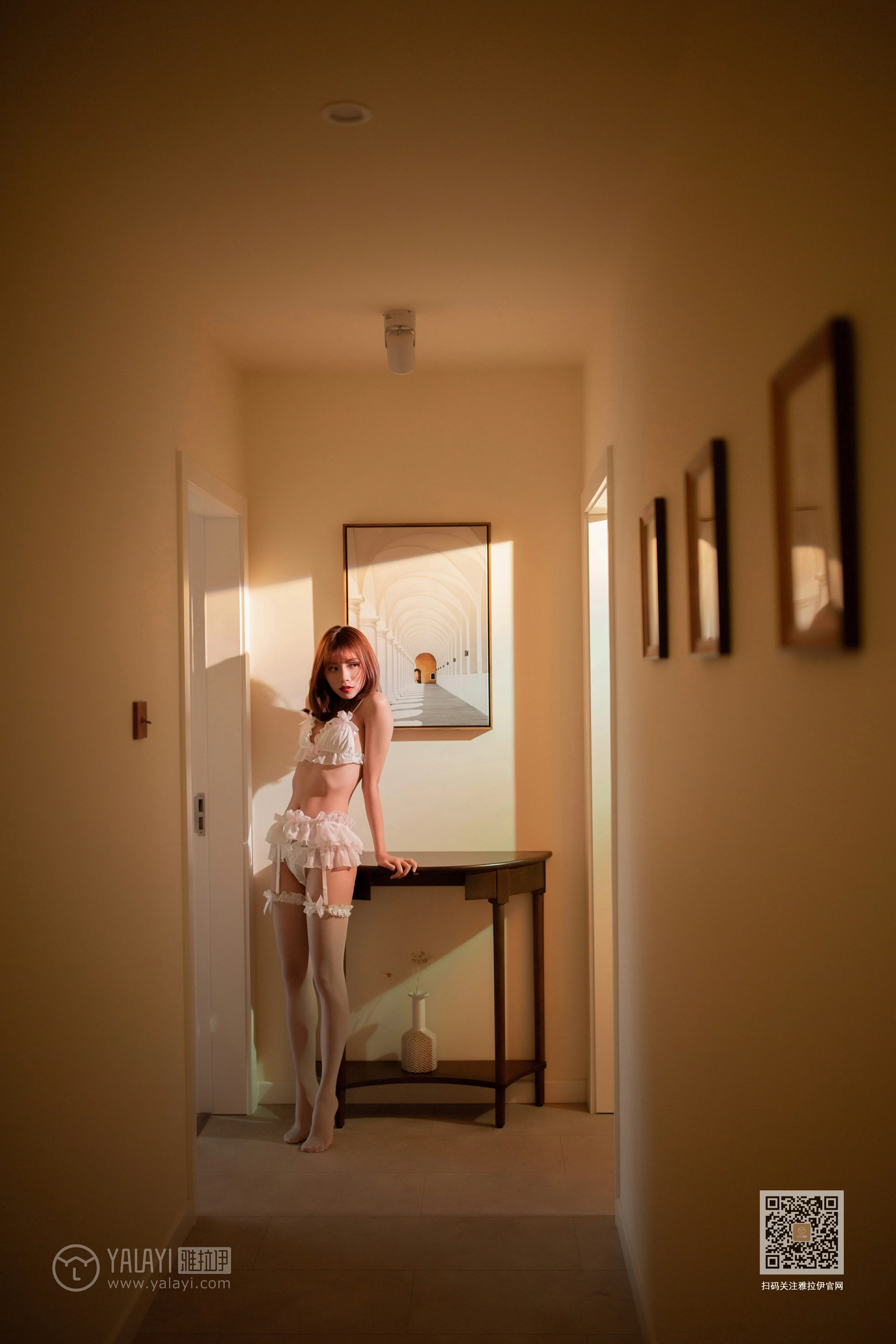 [YALAYI雅拉伊]Vol.483 丝情趣味 丽雅 白色情趣内衣加白色丝袜美腿性感私房写真集第2张